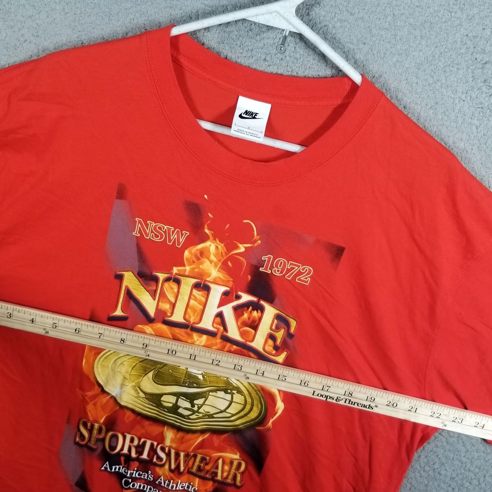 Nike Nike Shirt Mens L Red NSW 1972 Sportswear Graphic Tee Flame Cotton Size US L / EU 52-54 / 3 - 7 Thumbnail