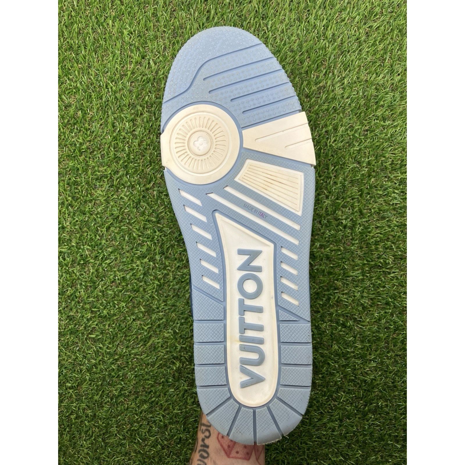 Louis Vuitton Louis Vuitton Trainer ' Blue Beige ' | EXCELLENT Size US 11 / EU 44 - 15 Thumbnail