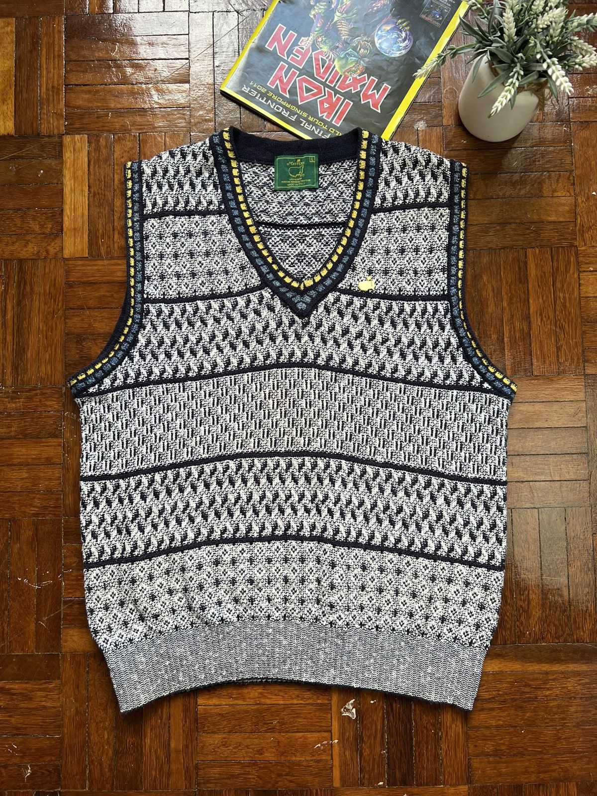 🔥Accept Offer🔥 Vtg Masters Made in Italy Sweater Vest V-nec