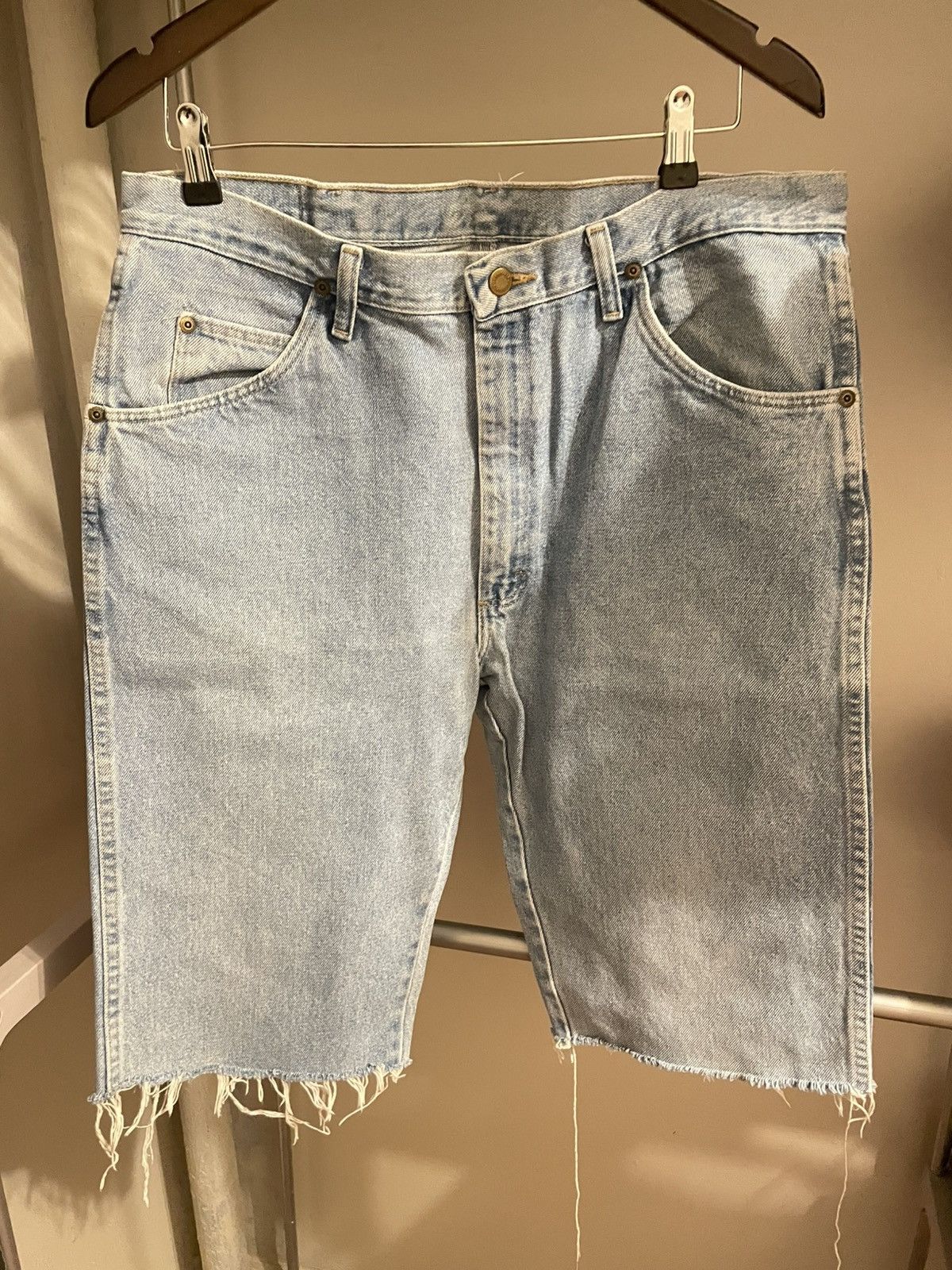 Wrangler Wrangler Blue Washed Jorts Size US 36 / EU 52 - 1 Thumbnail