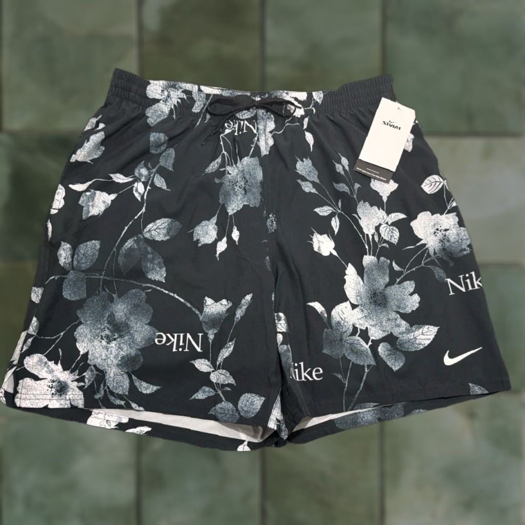 Nike Nike Swim Breaker Men's 7" Floral Boxer Volley Shorts XL Sz 7" Flowered Multicolor Polyester Elastane Machine Washable Nike Brand Vanguard? Size US 36 / EU 52 - 1 Thumbnail
