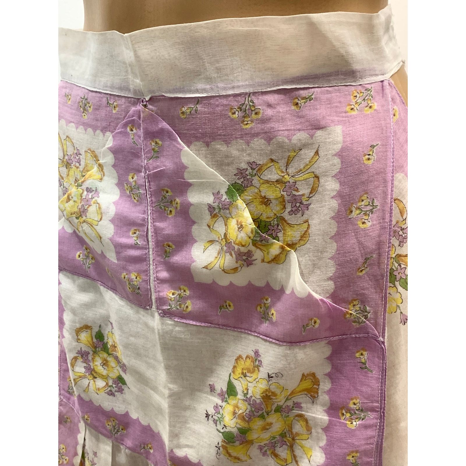 Vintage 50s Mid Century Lilac Floral Kitchen Apron Size ONE SIZE - 9 Thumbnail