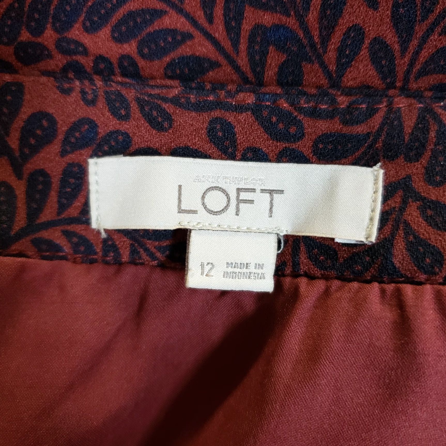 Loft LOFT Ann Taylor Womens Skirt Sz 12 Red Blue Leaf Print Side Zip Knee Length A-Line Multicolor Polyester Blend Floral Pattern Womens Skirt Size 34" / US 12 / IT 48 - 5 Thumbnail