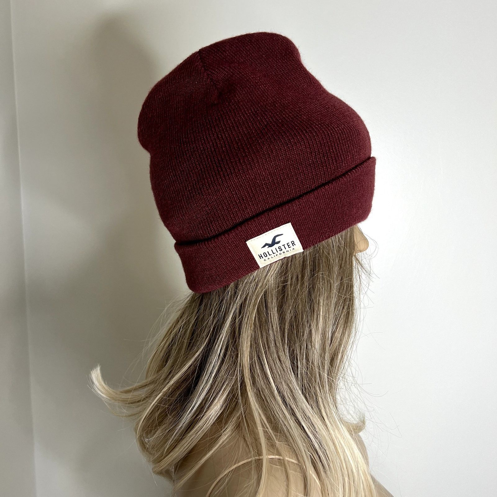 Hollister Hollister Maroon Logo Beanie Hat Size ONE SIZE - 1 Thumbnail
