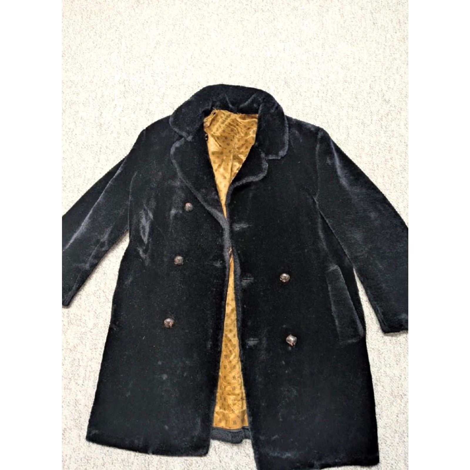 Doublet VINTAGE 1960s FAUX FUR OVERCOAT Double Breasted L Black 1970s acrylic FUNKY - Mens Overcoat Coat 44 Chest Large Royal Sealino Size US L / EU 52-54 / 3 - 3 Thumbnail