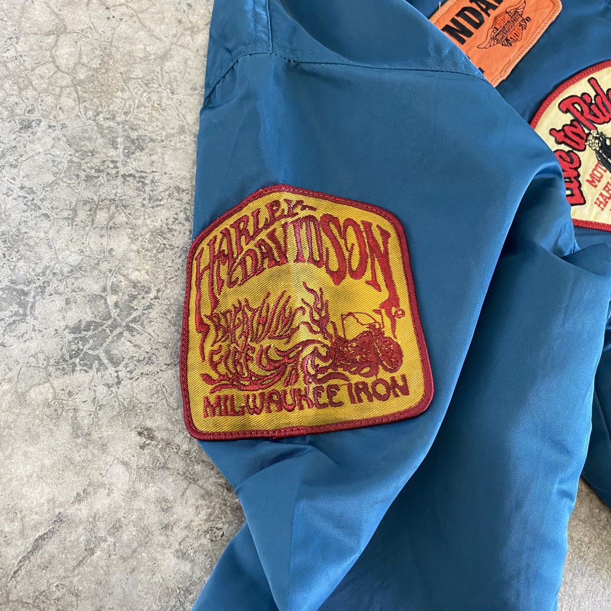 Harley Davidson Vintage Harley Davidson Patches Nylon Zipper Jacket Size US L / EU 52-54 / 3 - 11 Thumbnail