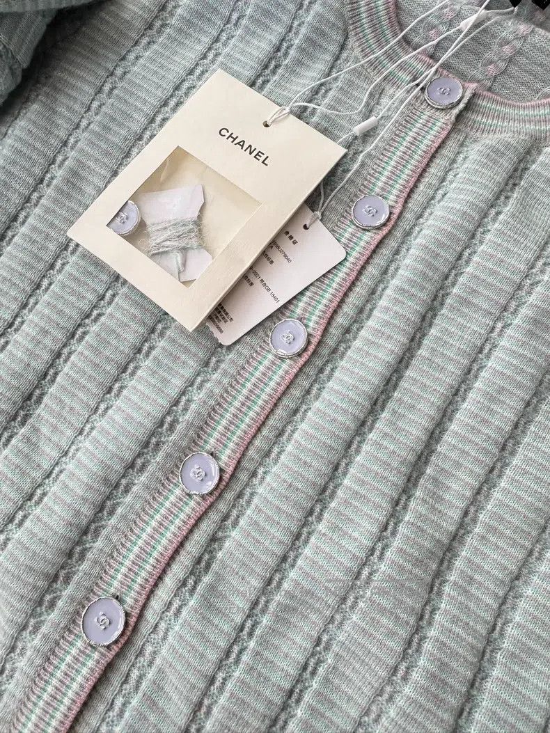 Chanel Chanel Blue woollen sleeve knitted cardigan coat Size S / US 4 / IT 40 - 4 Thumbnail