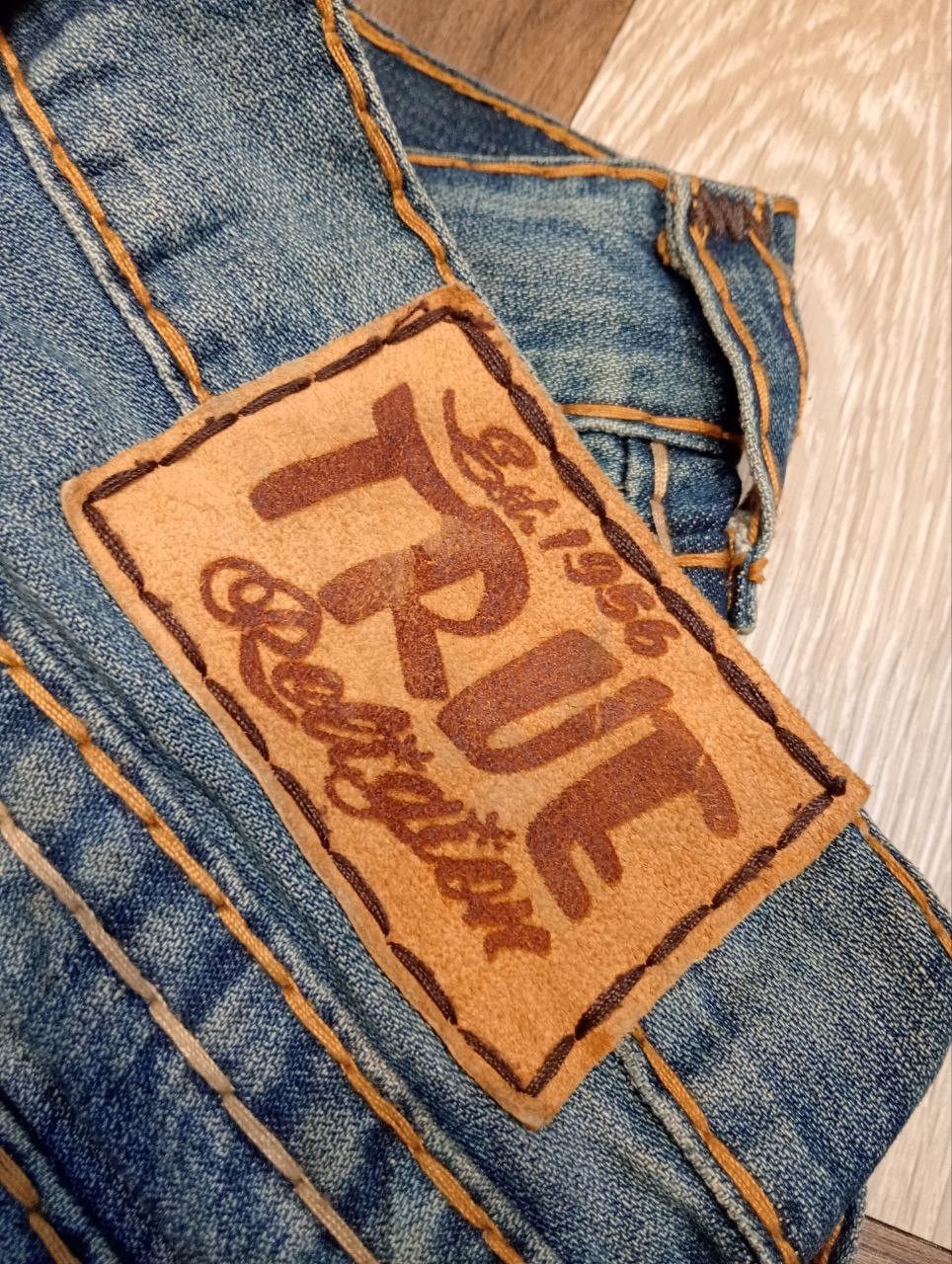 True Religion VINTAGE TRUE RELIGION WASHED BLUE DENIM PANTS Size US 29 - 15 Thumbnail