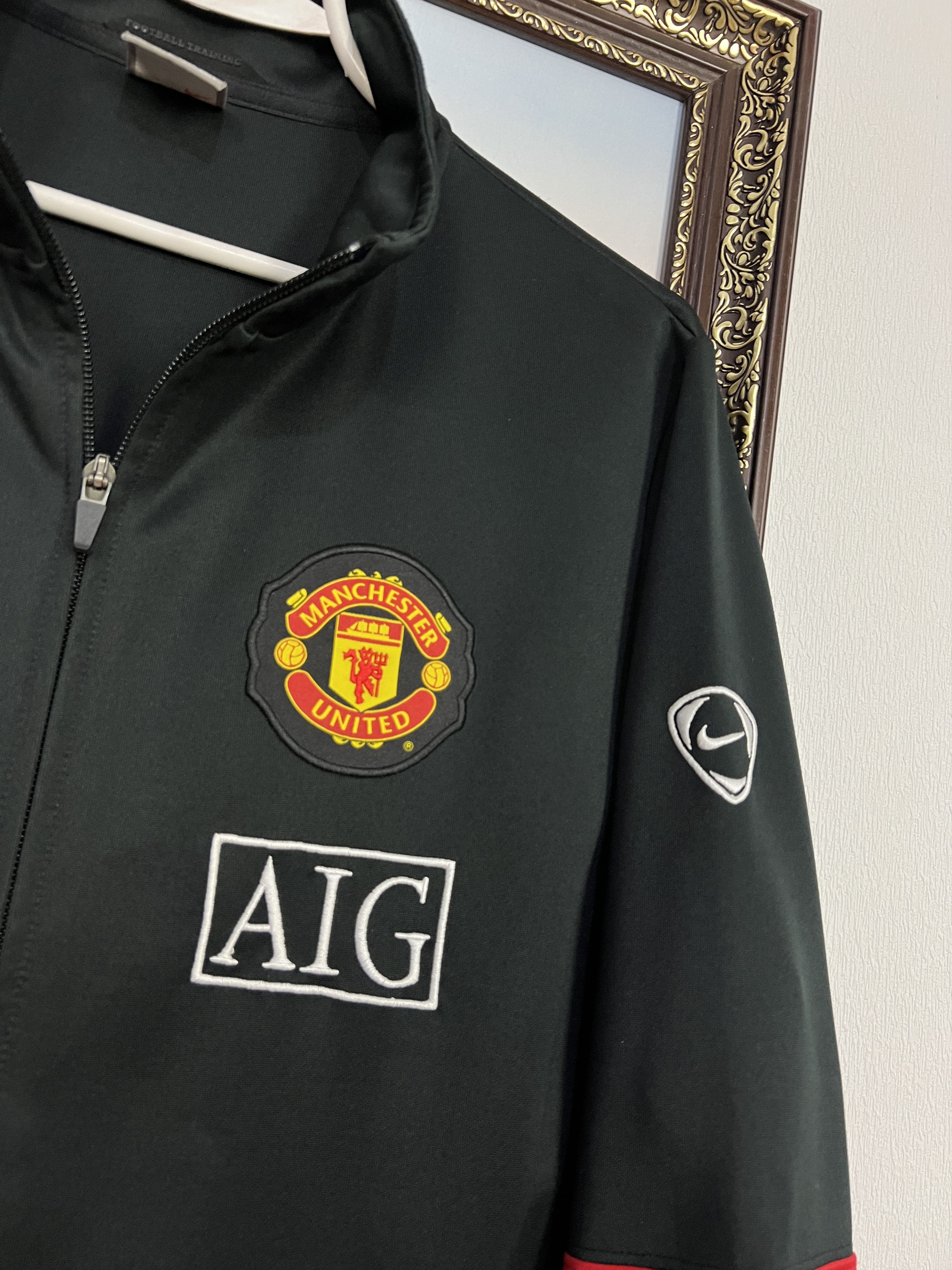 Nike Vintage Nike Manchester United Football Jacket Soccer Size US M / EU 48-50 / 2 - 3 Thumbnail