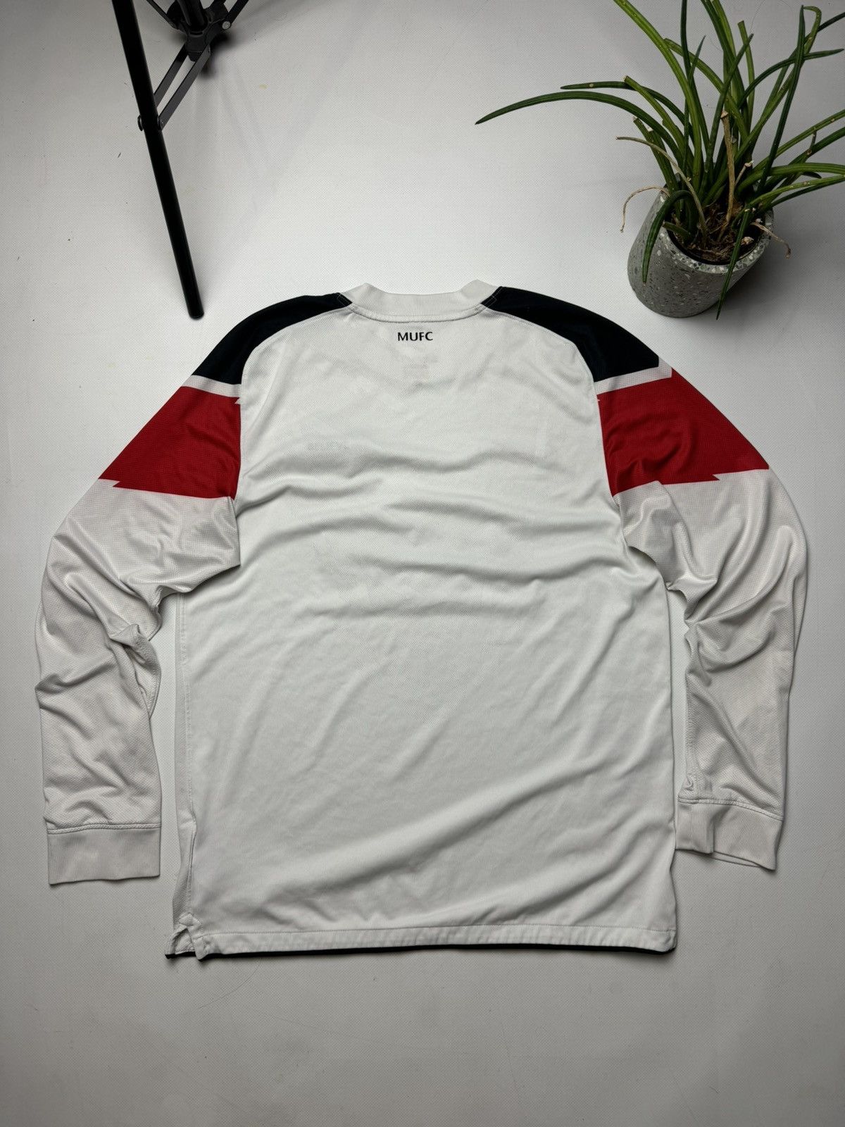 Nike × Vintage Rare Nike Manchester United long sleeve soccer jersey Size US M / EU 48-50 / 2 - 13 Thumbnail