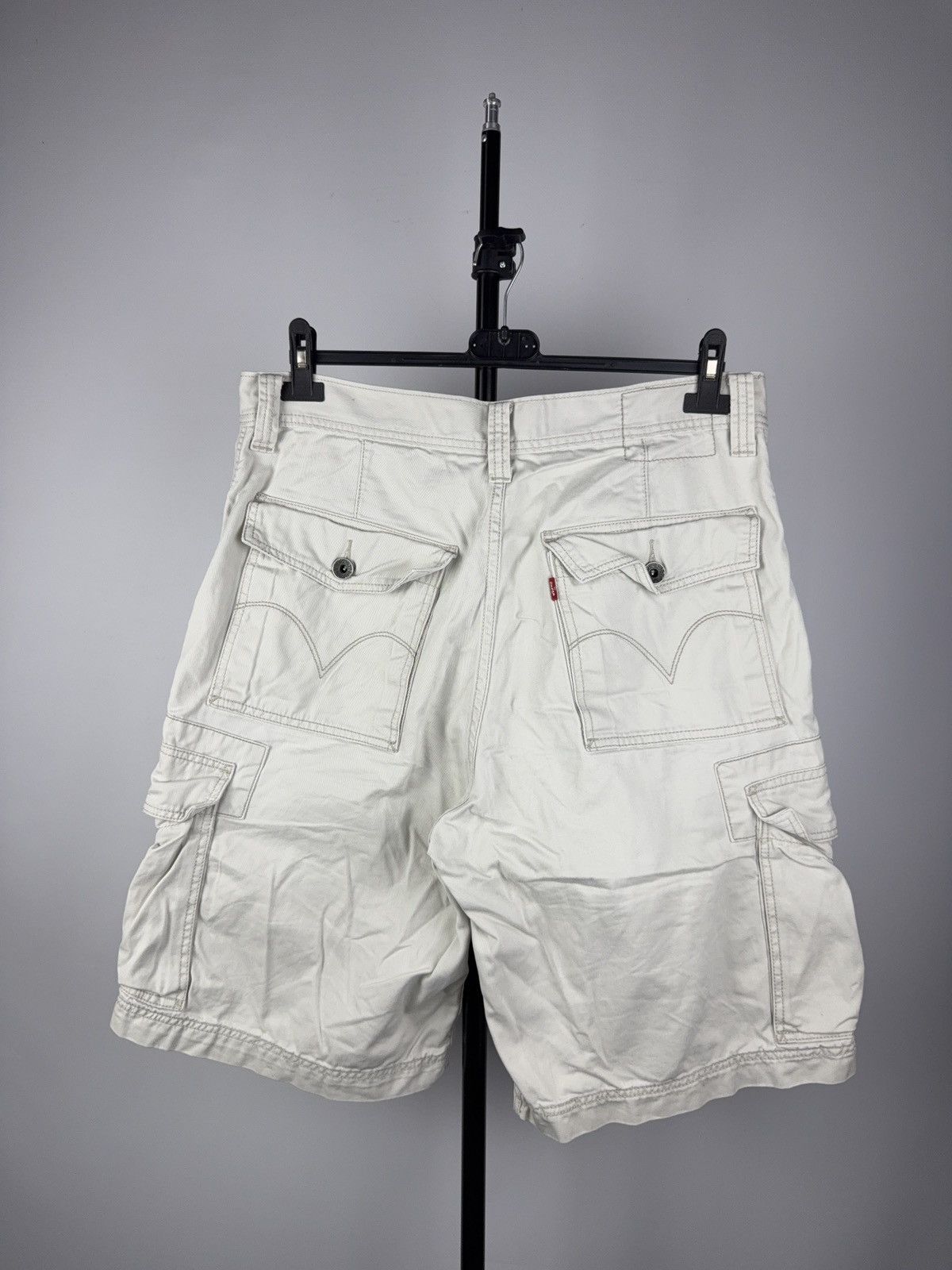 Levi's × Vintage Crazy Vintage 00s Baggy Skater Style Levis Cargo Shorts Size US 33 - 8 Thumbnail