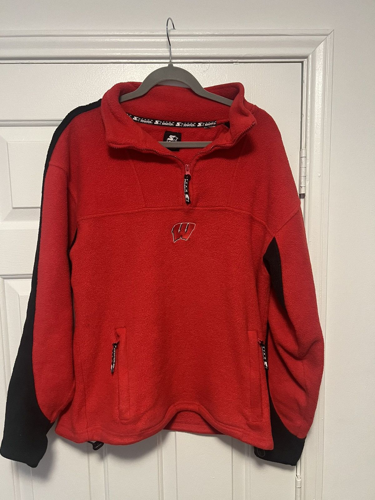 Starter Red and black University of Wisconsin starter fleece jacket Size US M / EU 48-50 / 2 - 2 Thumbnail