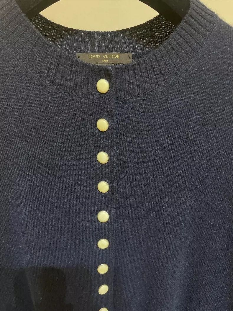Louis Vuitton LOUIS VUITTON Knitted jacket with short front and long back Size XS / US 0-2 / IT 36-38 - 3 Thumbnail