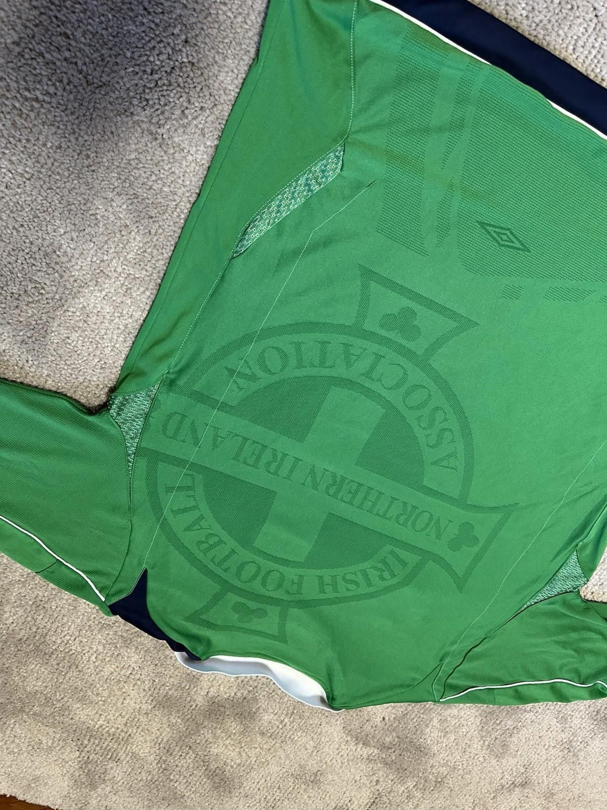 Umbro Northern Ireland Umbro 2006 Football Shirt Soccer Jersey Size US XL / EU 56 / 4 - 8 Thumbnail