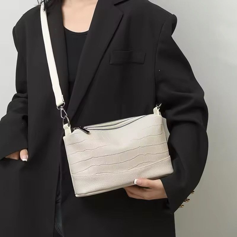 Japanese Brand × Leather Leather Crossbody Bag Size ONE SIZE - 1 Thumbnail