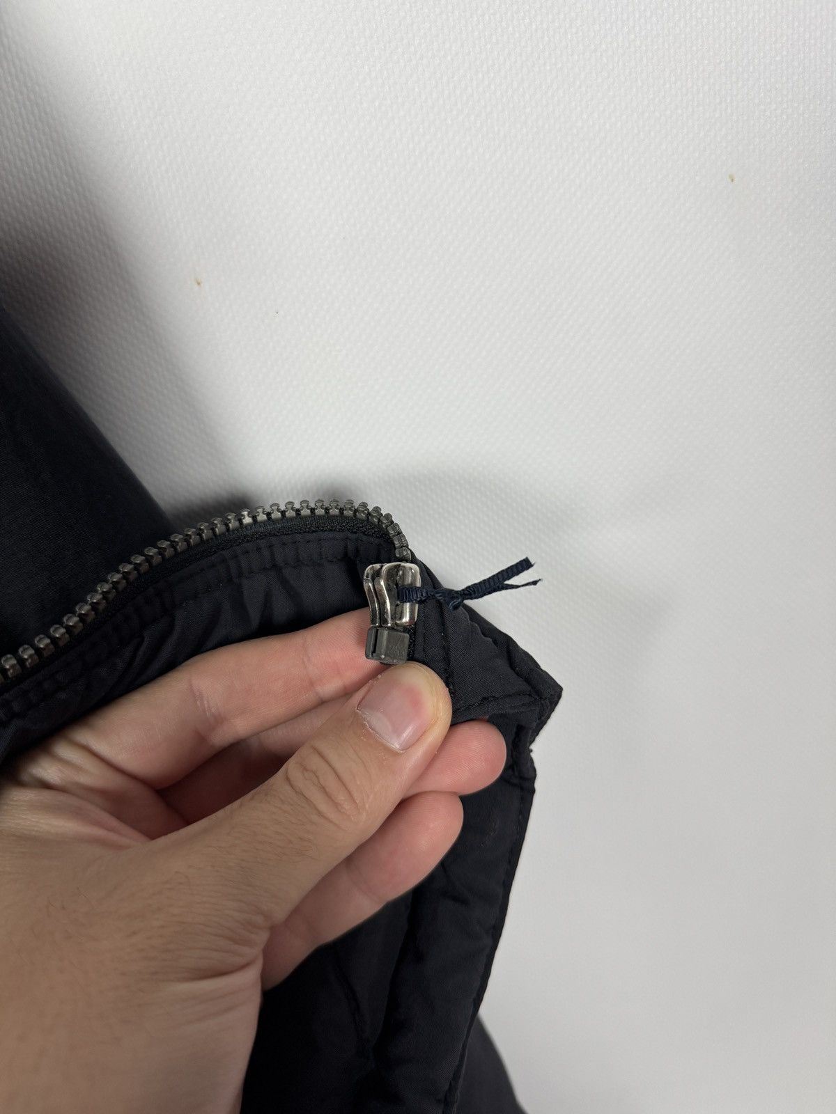 Nike Vintage 90s Nike Down Nylon Jacket Parka Swoosh Logo Size L Size US L / EU 52-54 / 3 - 17 Thumbnail