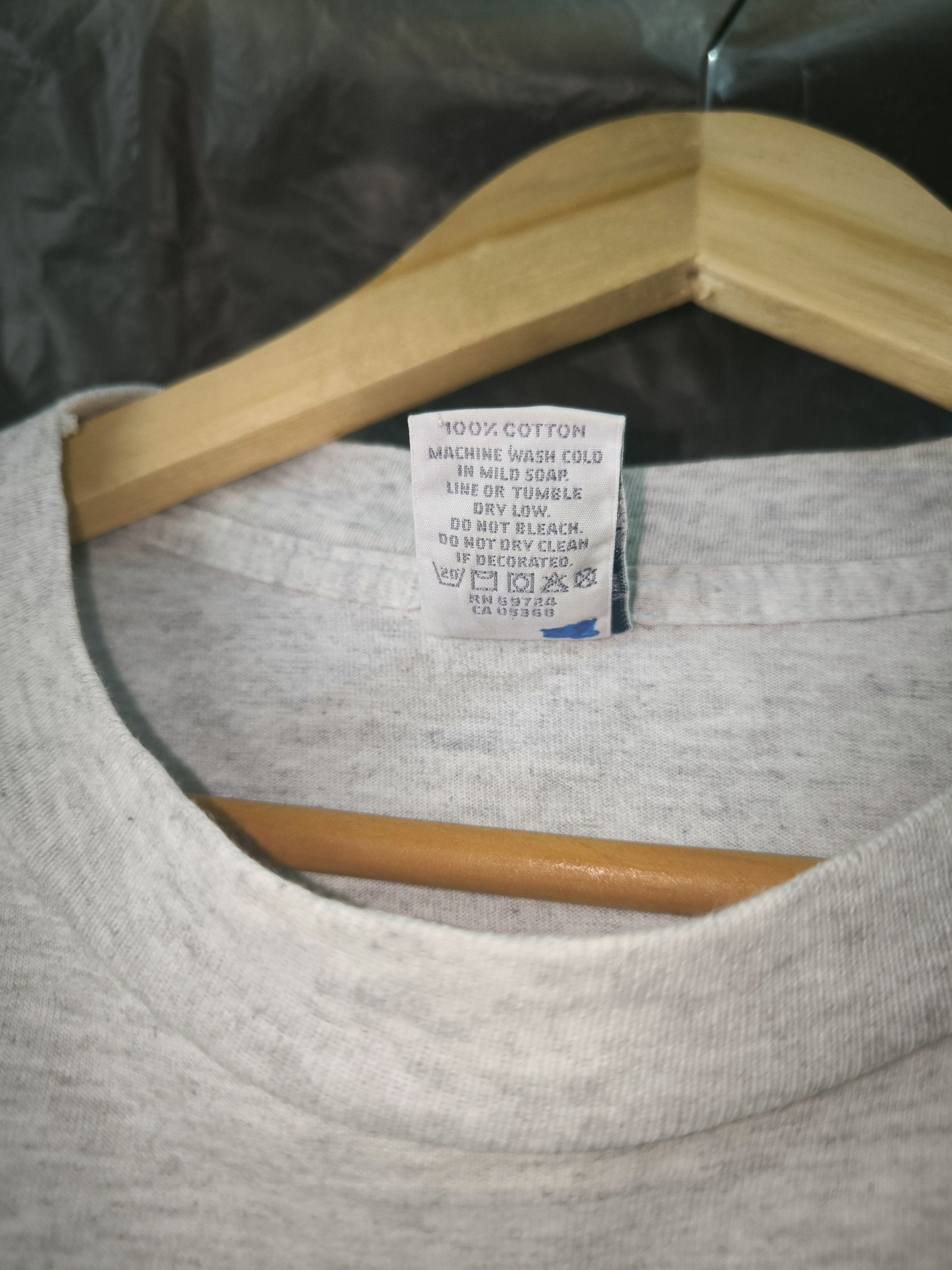 Columbia × Vintage Backhit Photo Tee Size US L / EU 52-54 / 3 - 10 Thumbnail