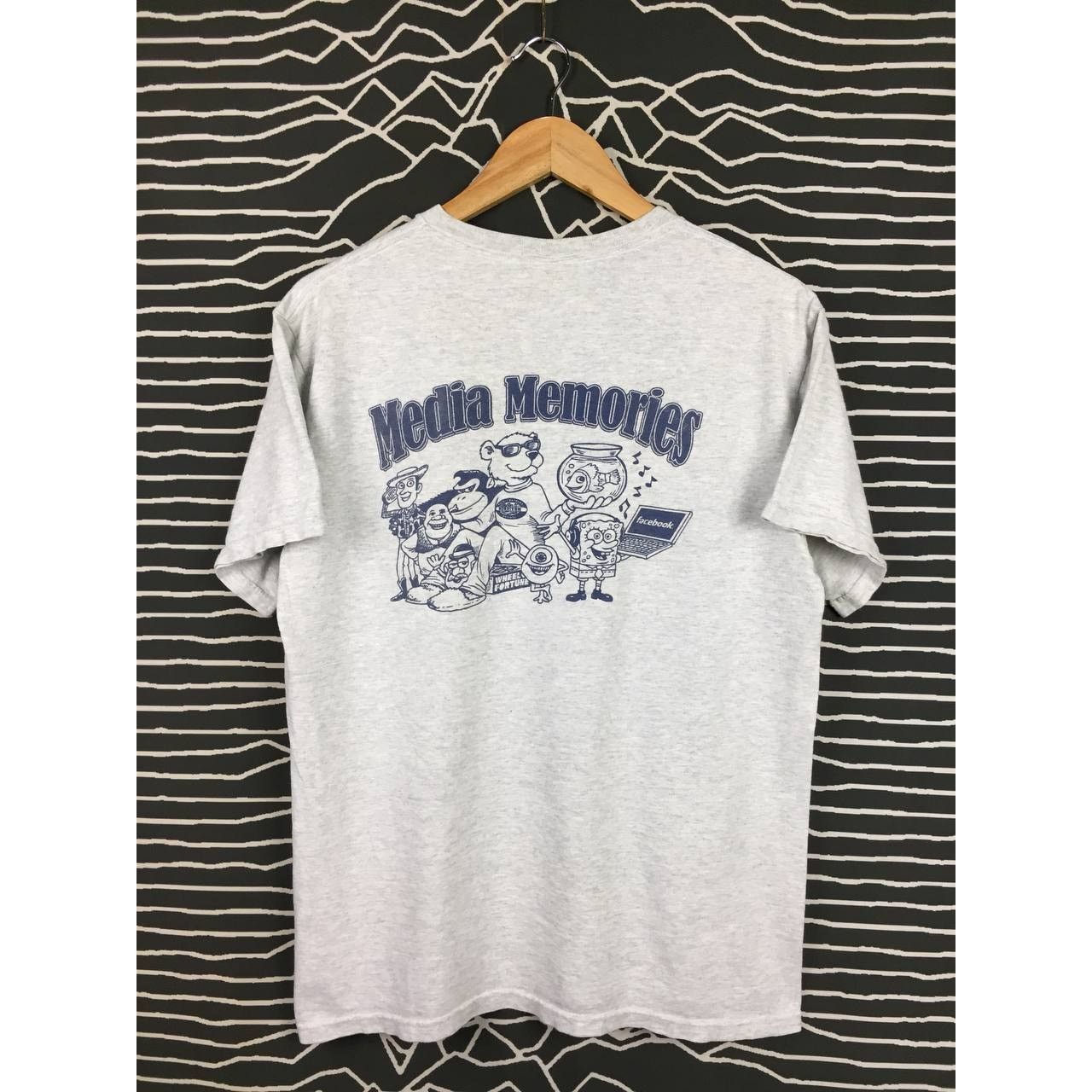 Fruit Of The Loom × Vintage Vtg Y2K Media Memories Franklin All night Party Tee Size US M / EU 48-50 / 2 - 1 Thumbnail