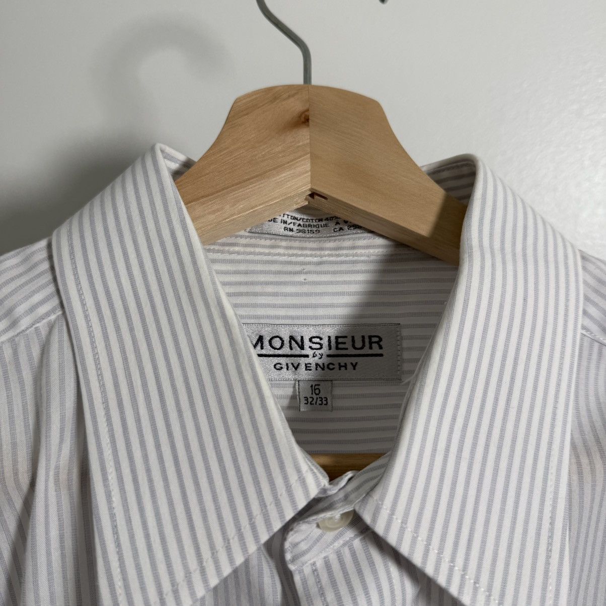 Givenchy Vintage Givenchy Pinstripe Button Up Dress Shirt Size 16 XL Size US XL / EU 56 / 4 - 7 Thumbnail