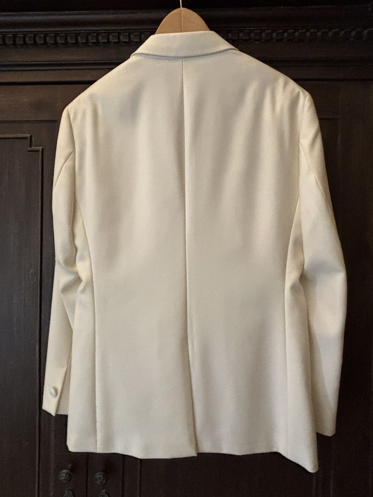 Banana Republic Off-White Slim Fit Tuxedo Jacket Size 38S - 2 Thumbnail