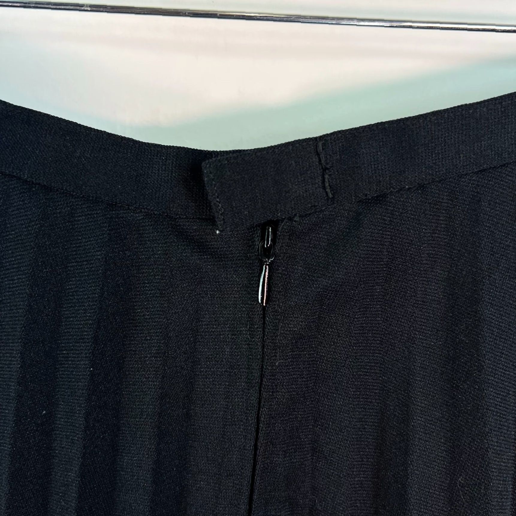 Vintage Vintage Brand Skirt Women Black Pleated Back Zip Size L Size 36" / US 14 / IT 50 - 3 Thumbnail