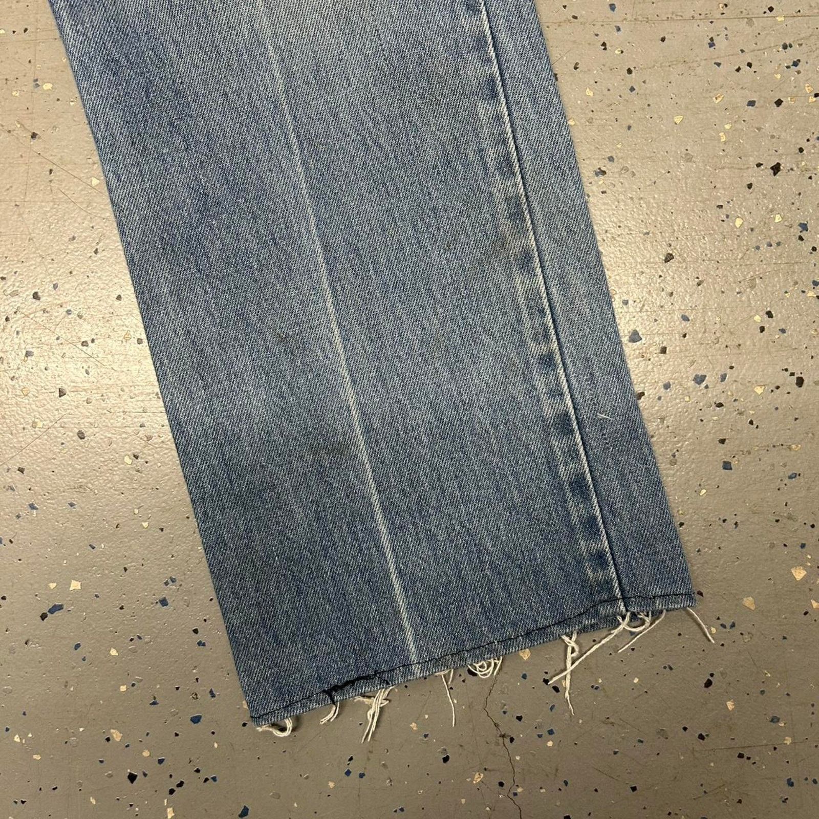 Sears VTG 70s Sears thumbs up Faded blue jeans with a relaxed fit Size US 34 / EU 50 - 4 Thumbnail