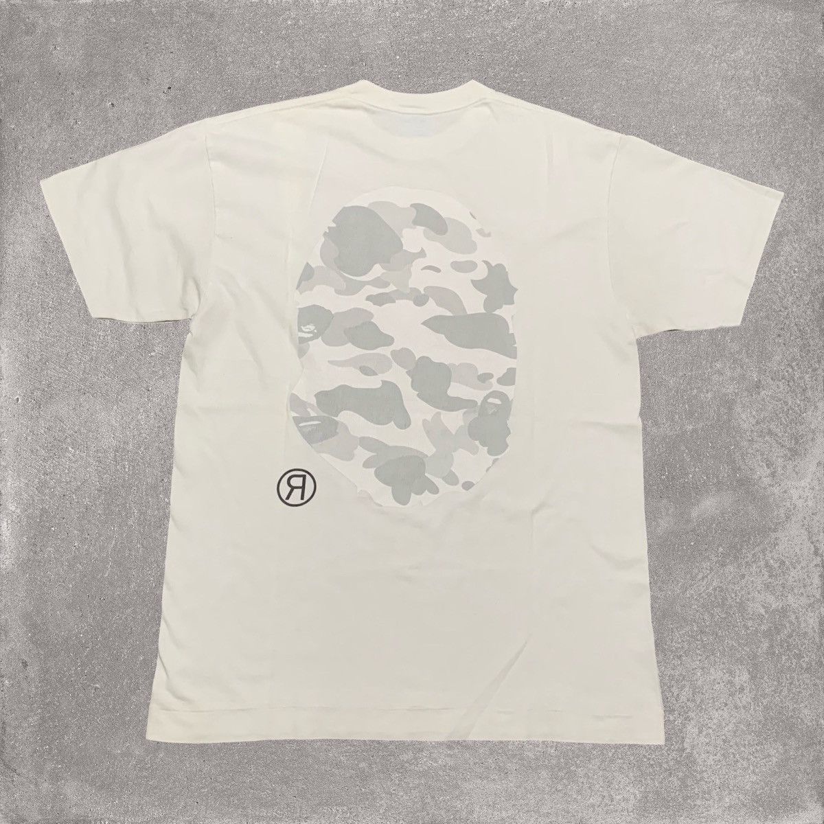 Bape Bape Large Big Ape Head Camo White Tee A Bathing Ape Vintage Size US L / EU 52-54 / 3 - 2 Thumbnail