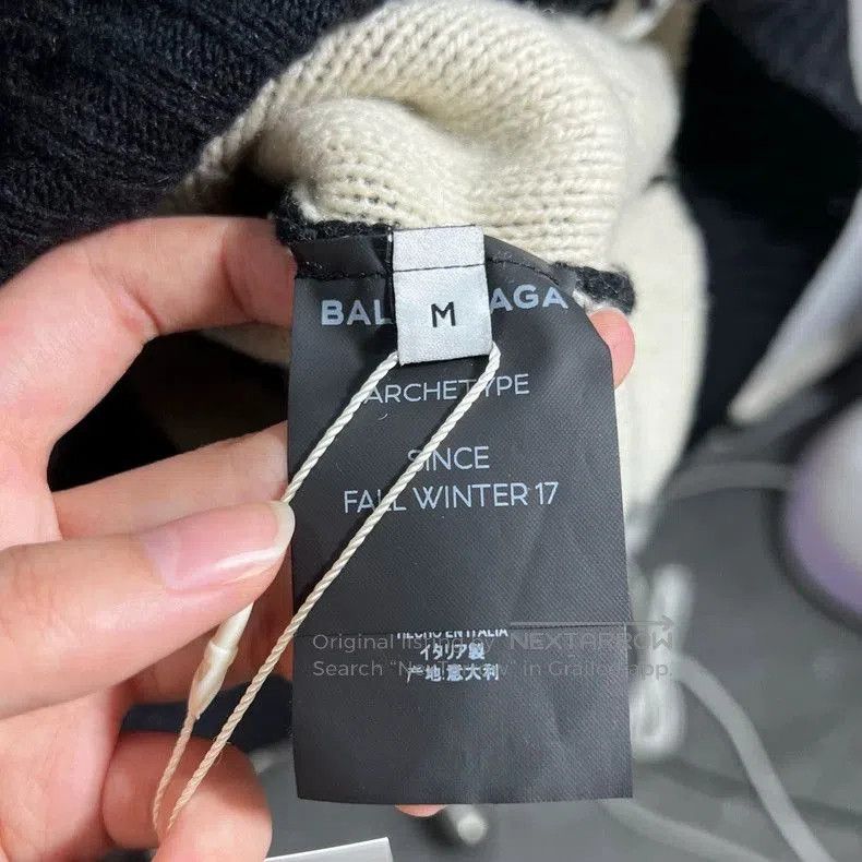 Balenciaga Balenciaga Logo Print Sweater. Size US M / EU 48-50 / 2 - 4 Thumbnail