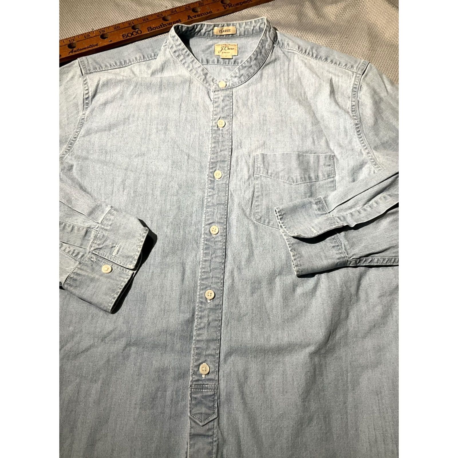 J.Crew J.Crew Mens Large Blue Chambray Button Down Sailor Collar Preppy Pocket Size US L / EU 52-54 / 3 - 2 Thumbnail