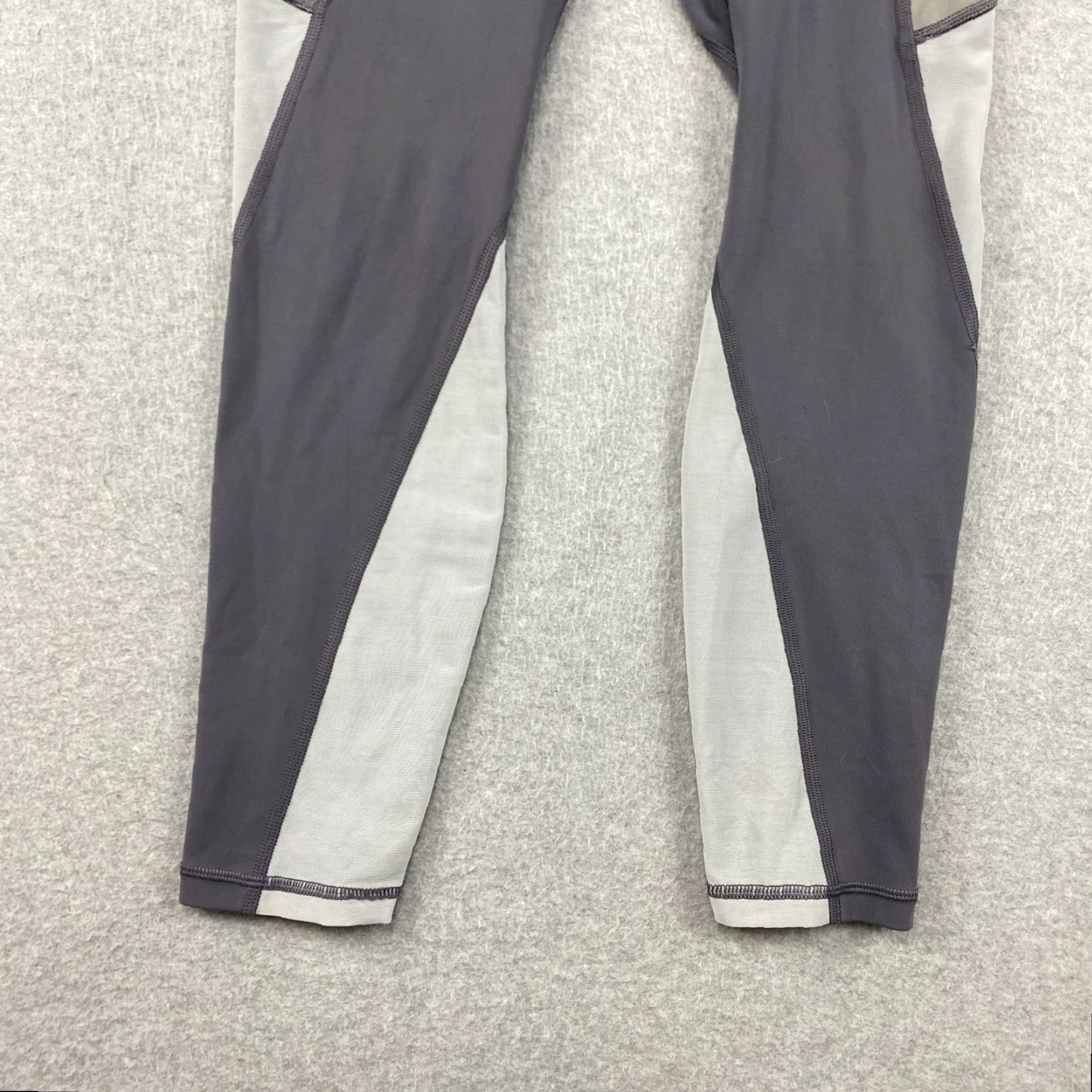 Athleta Athleta Leggings Womens Small Colorblock Multicolor Pockets Zip Pocket Ankle Athleisure Gym & Training Running Yoga Tight XS-NO? Size 28" / US 6 / IT 42 - 3 Thumbnail