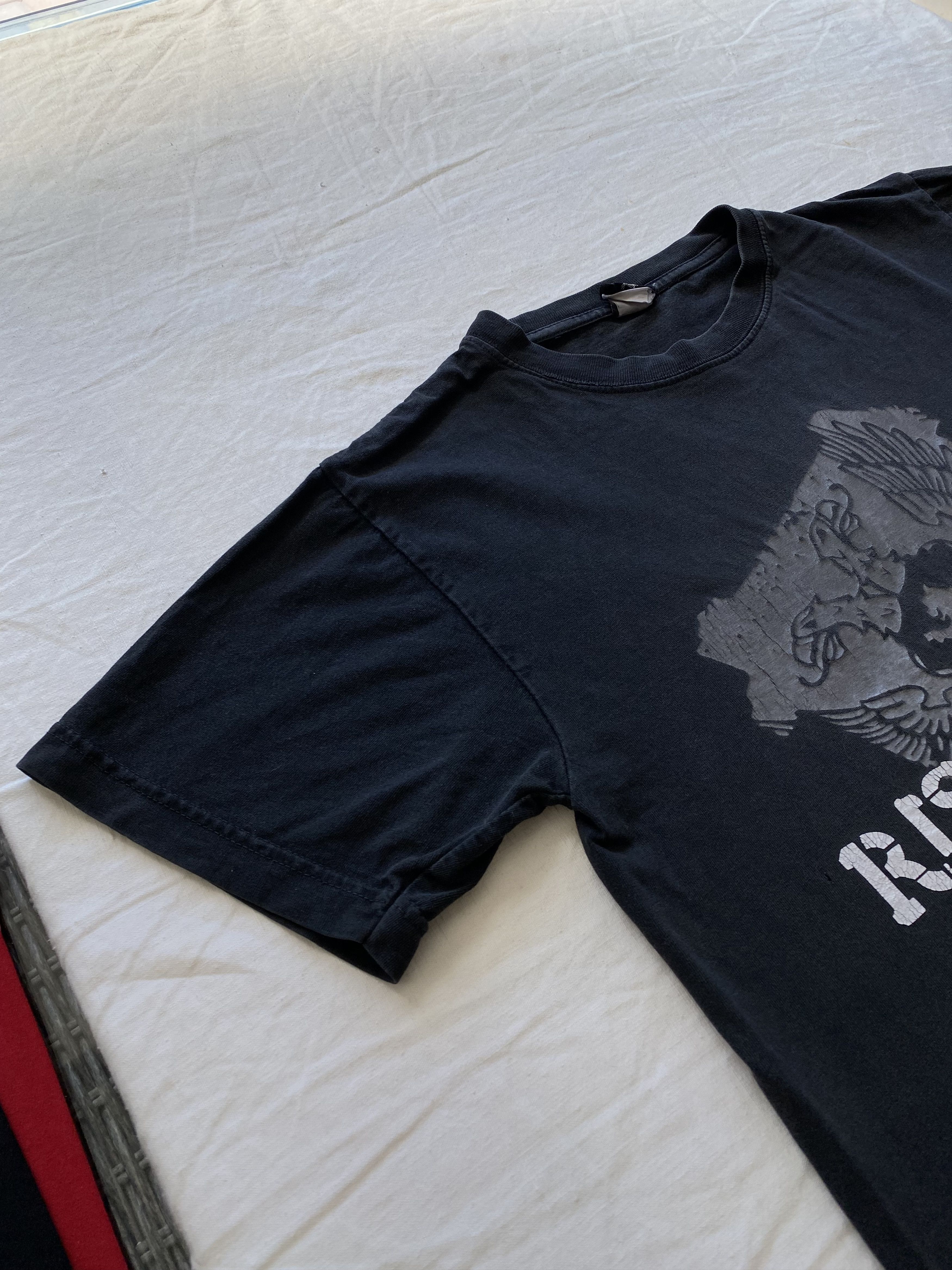 Band Tees Vintage 2000s Rise Against Rock Band T-shirt Size US S / EU 44-46 / 1 - 14 Thumbnail