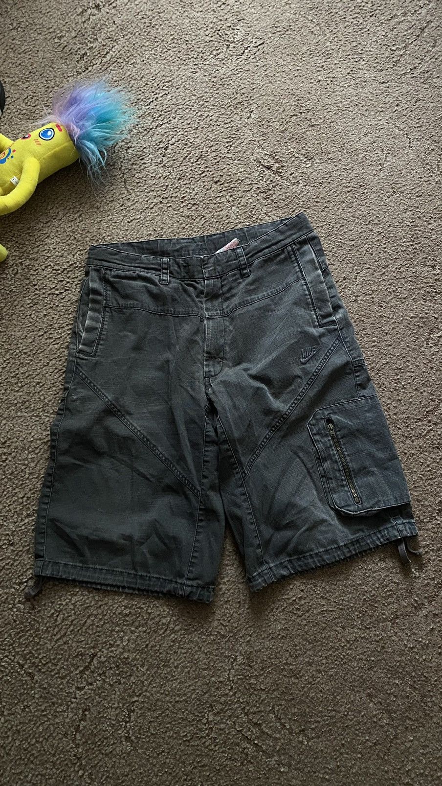 Nike Vintage Nike Cargo Shorts Japanese Avant Garde Size US 30 / EU 46 - 1 Thumbnail