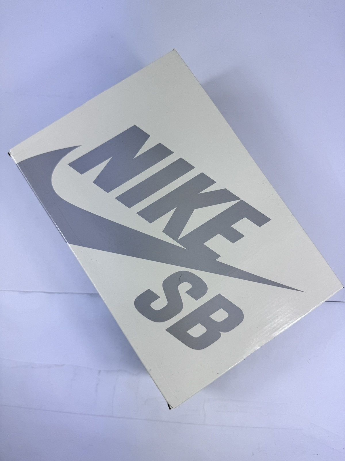 Nike NIKE SB DUNK LOW VERDY VISTY SNEAKERS Size US 10 / EU 43 - 14 Thumbnail