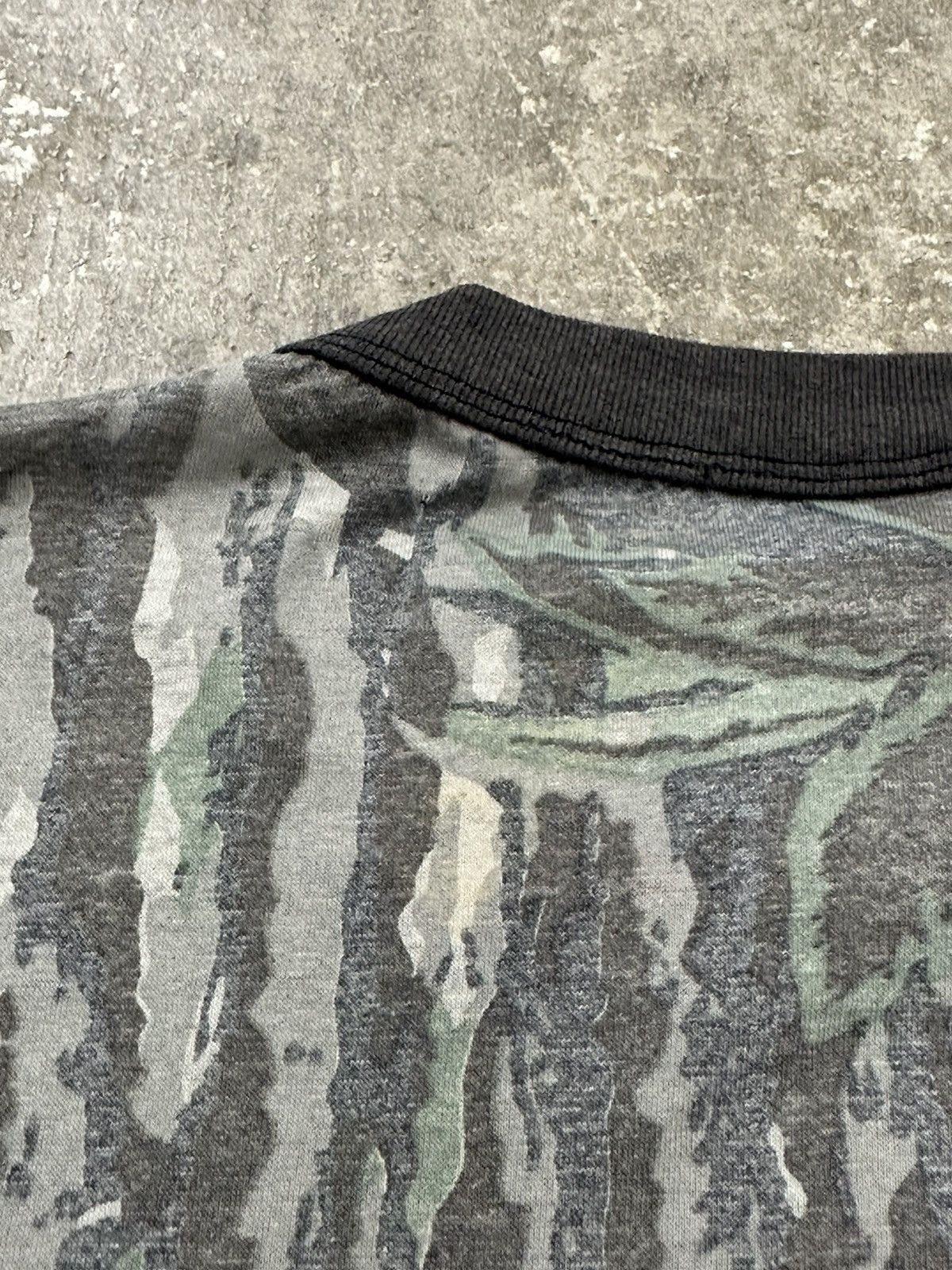 Realtree Vintage 90s Realtree Camouflage Pocket T-Shirt Size US M / EU 48-50 / 2 - 10 Thumbnail