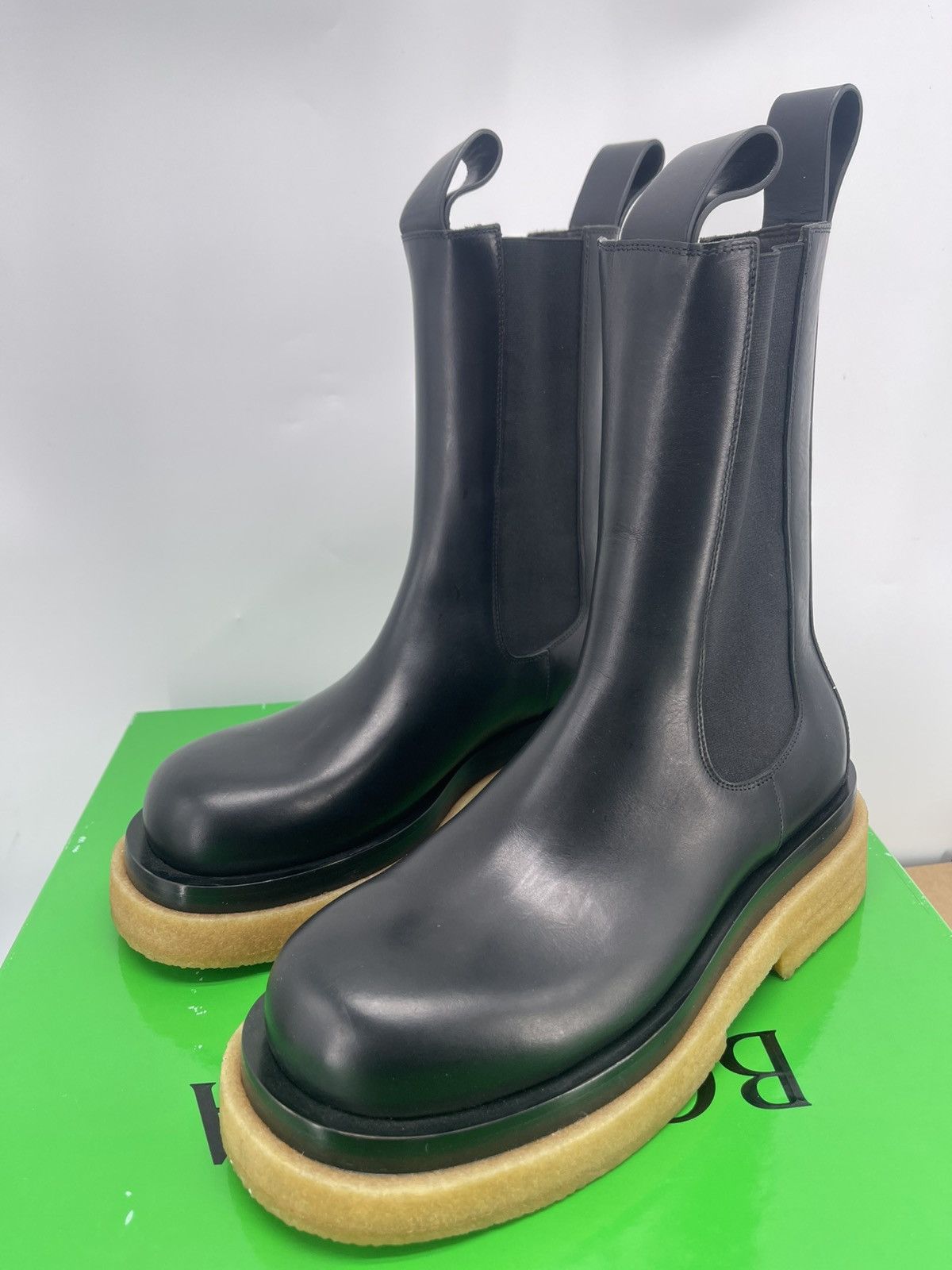 Bottega Veneta Bottega Veneta Lug Boots size eu 40 Size US 7 / EU 40 - 3 Thumbnail