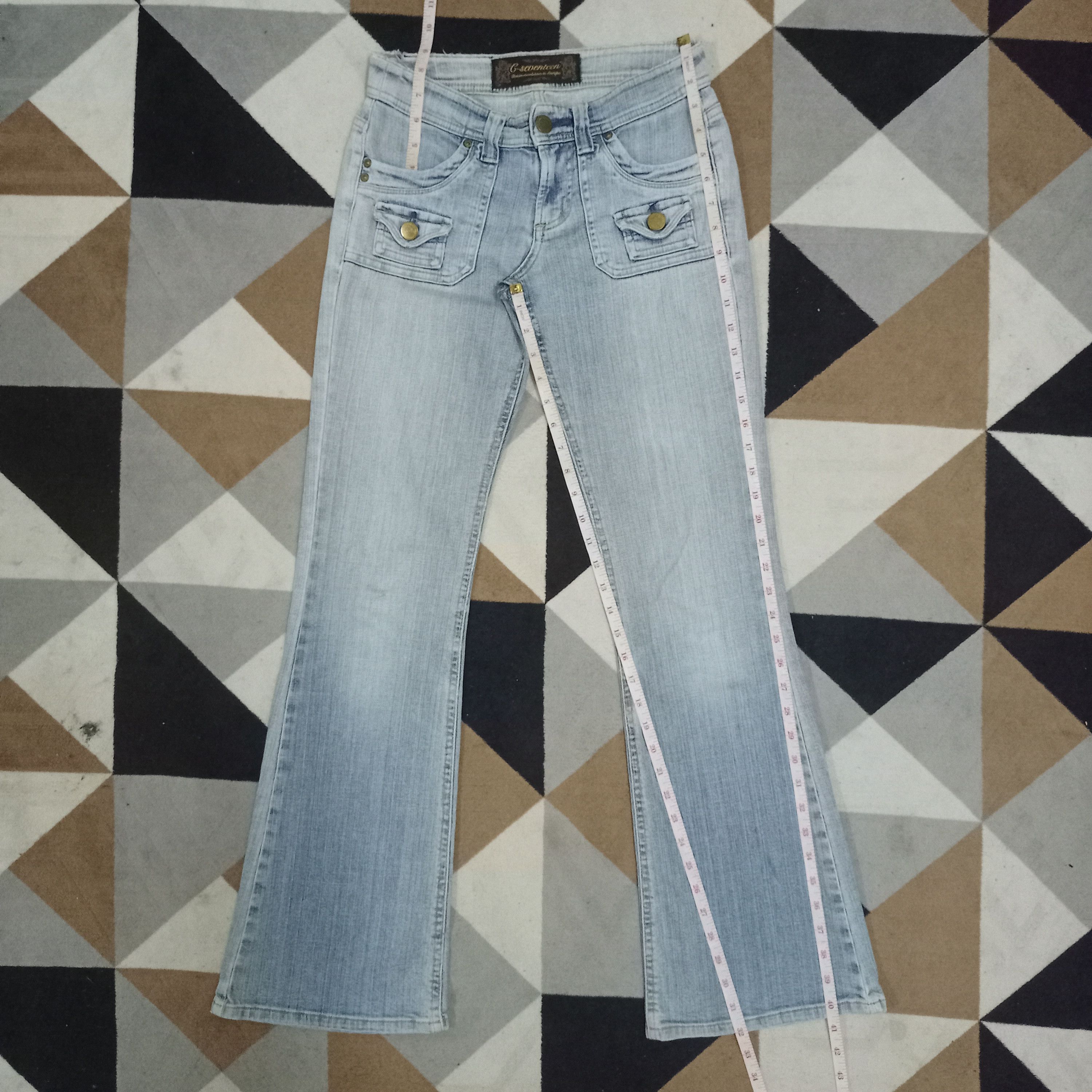 Japanese Brand Vintage Japanese Brand Blue Wash Flare Denim Bush Pants Size 28" / US 6 / IT 42 - 9 Thumbnail