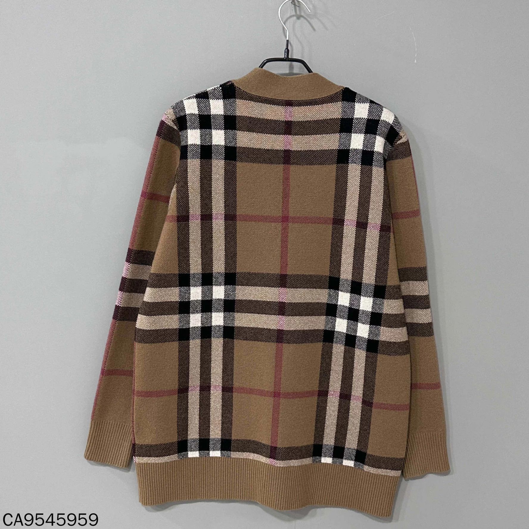Burberry Burberry Classic Check Cardigan M Size M / US 6-8 / IT 42-44 - 3 Thumbnail