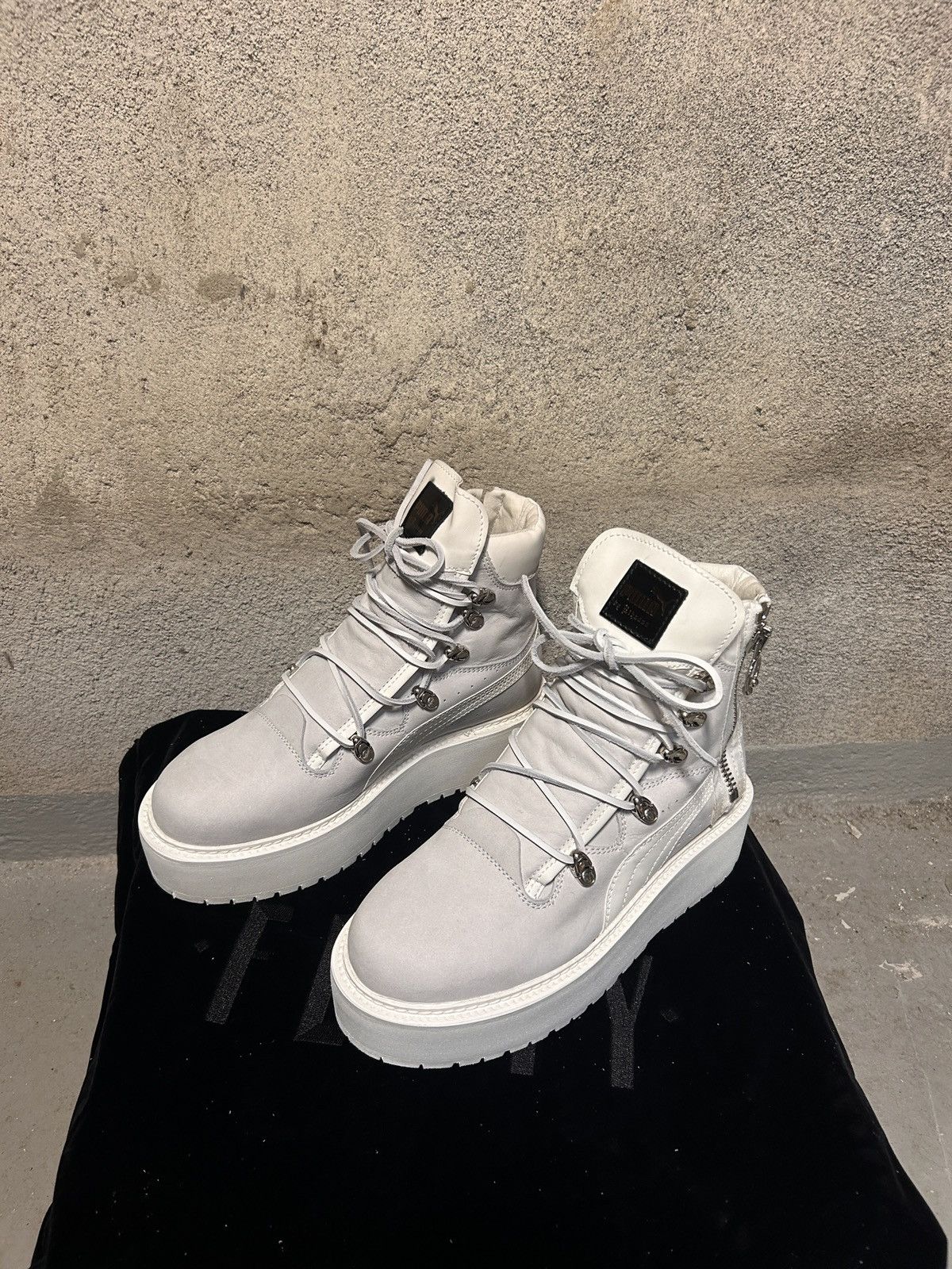 Fenty × Puma Mint condition! Sneaker Boot Size US 9.5 / IT 39.5 - 5 Thumbnail