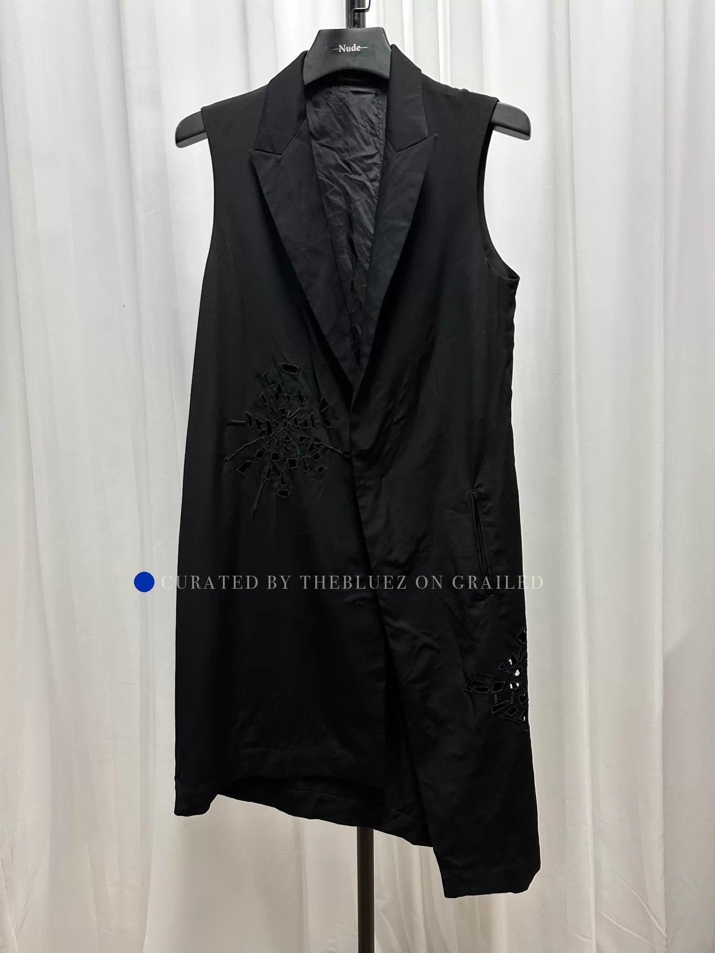 Yohji Yamamoto Cutout Long Vest in Black Size US S / EU 44-46 / 1 - 1 Thumbnail