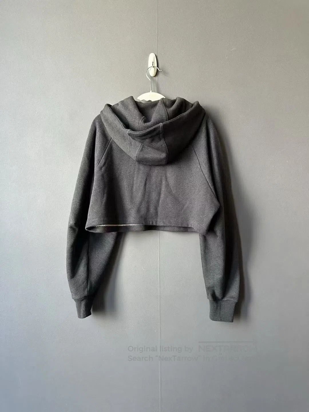 Loewe Loewe Grey Leather Patch Cropped Hoodie| Size XS / US 0-2 / IT 36-38 - 2 Thumbnail