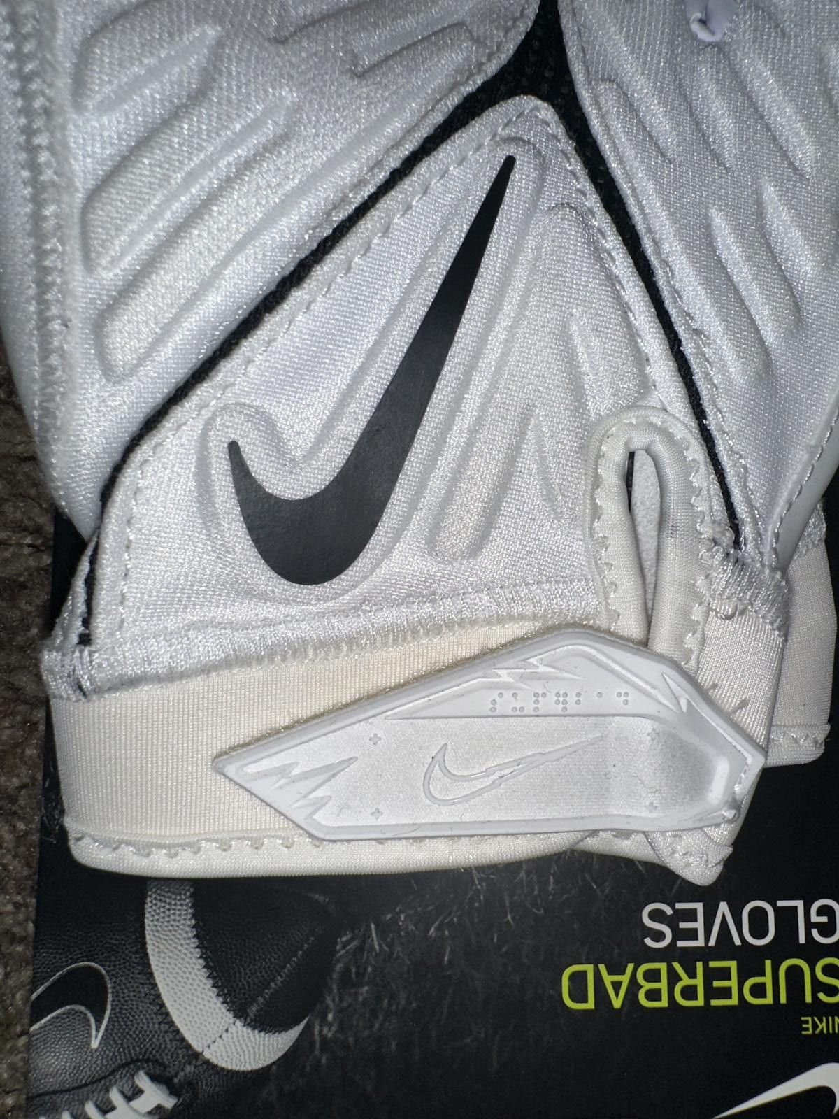 Nike Nike Men’s White Superbad 6.0 Football Gloves Size ONE SIZE - 5 Thumbnail