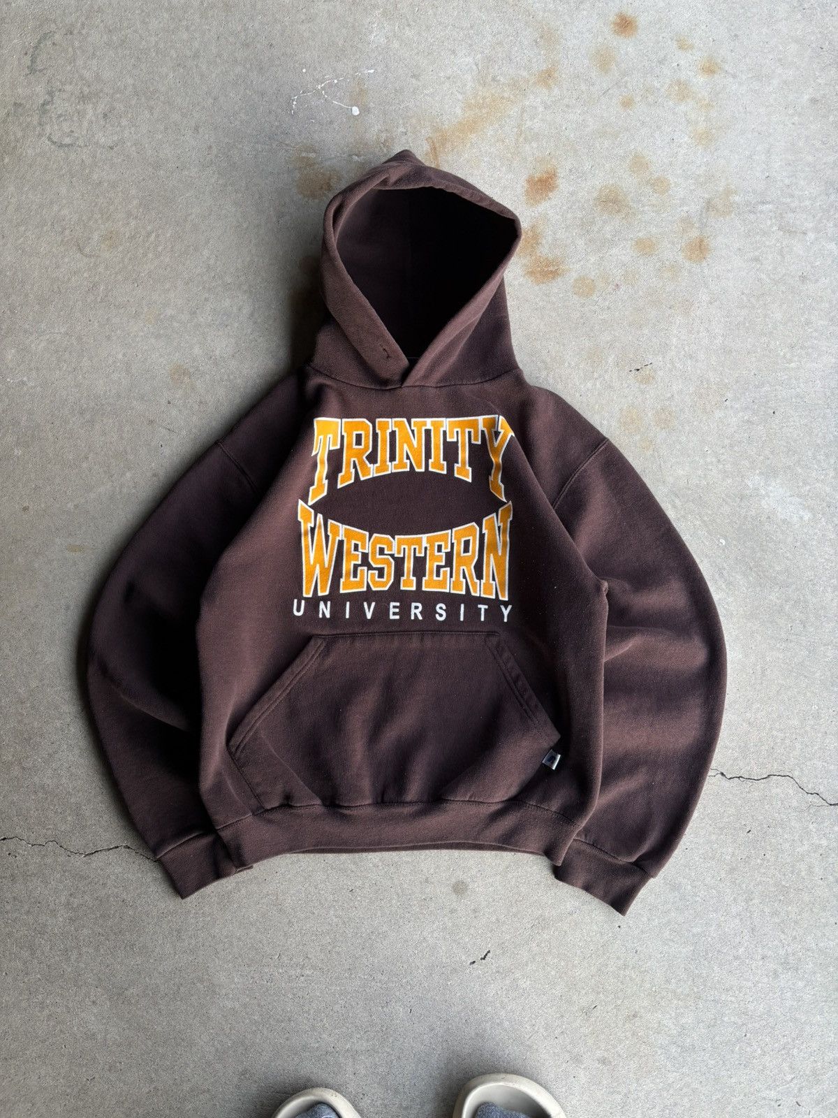 Russell Athletic Vintage 90s Trinity Western University Mocha Brown Hoodie Size US S / EU 44-46 / 1 - 1 Thumbnail