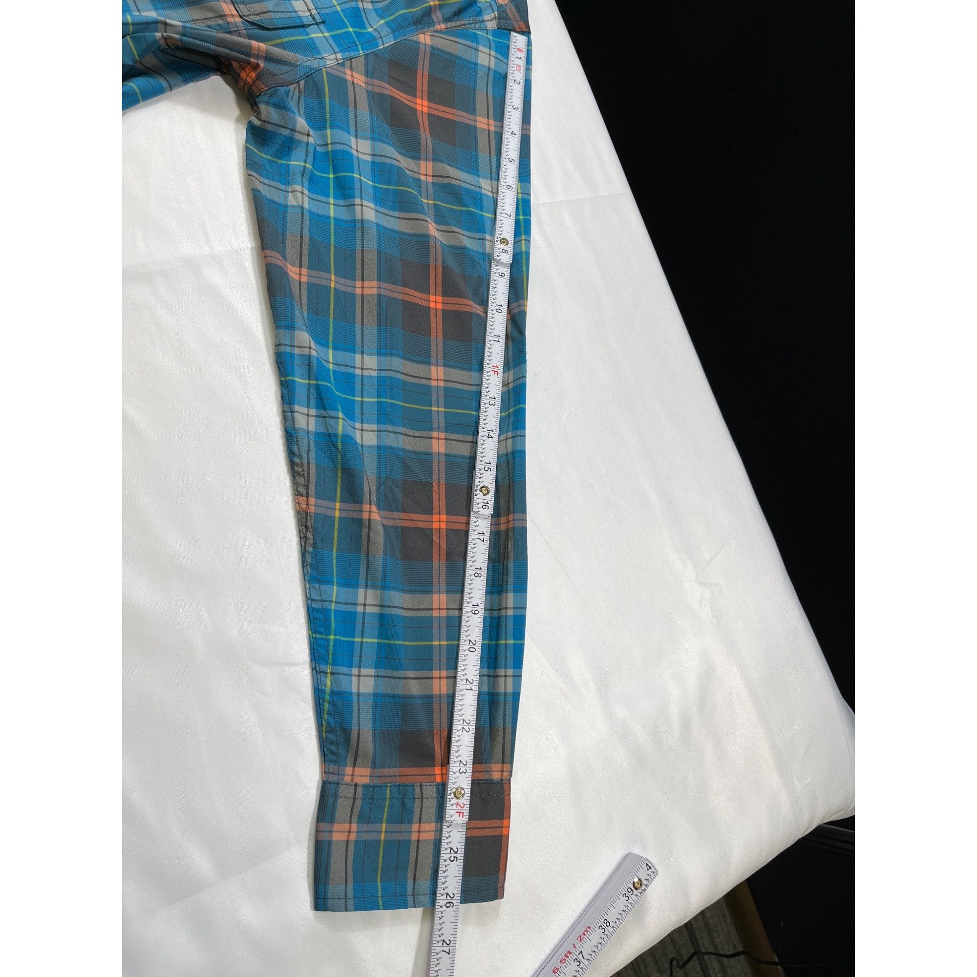 St. Johns Bay St. Johns Bay SKu 7619 Mens blue and Orange Plaid Long Sleev Size US L / EU 52-54 / 3 - 7 Thumbnail