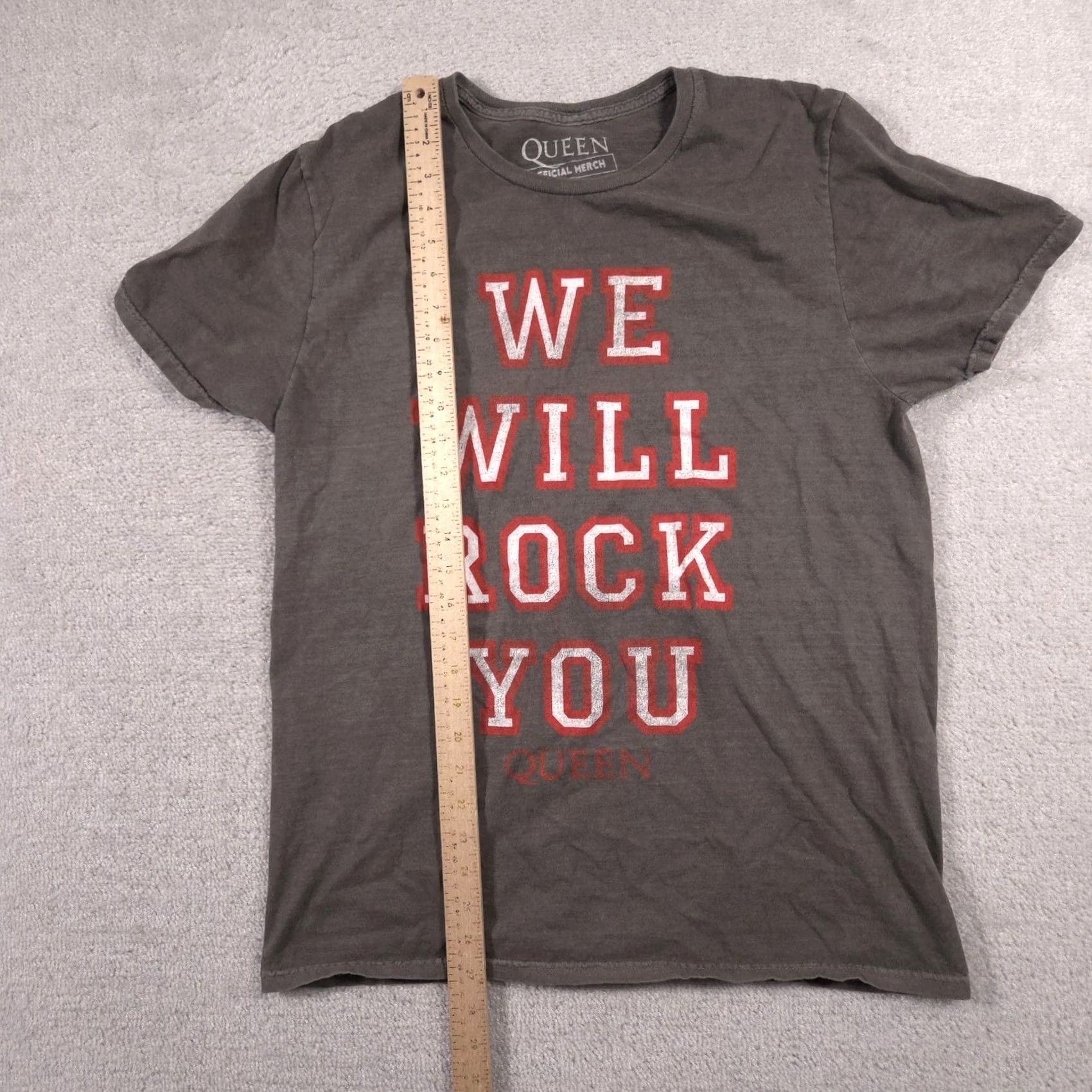 Vintage Queen We Will Rock You Shirt Mens Large Gray Band Graphic Tee Cotton Music Tee Size US L / EU 52-54 / 3 - 6 Thumbnail