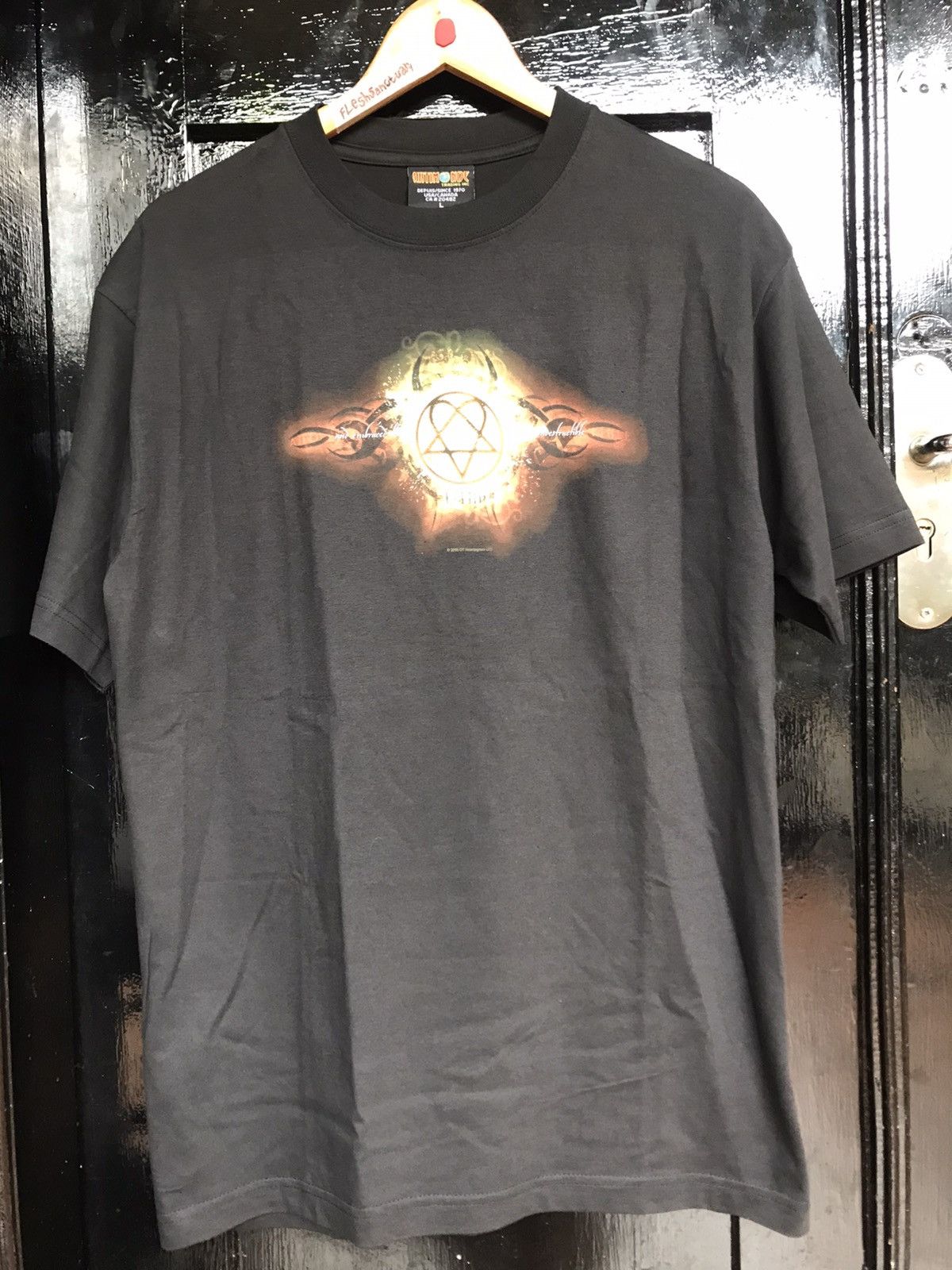 Band Tees HIM ©️2006 Band Tee Size US L / EU 52-54 / 3 - 1 Thumbnail