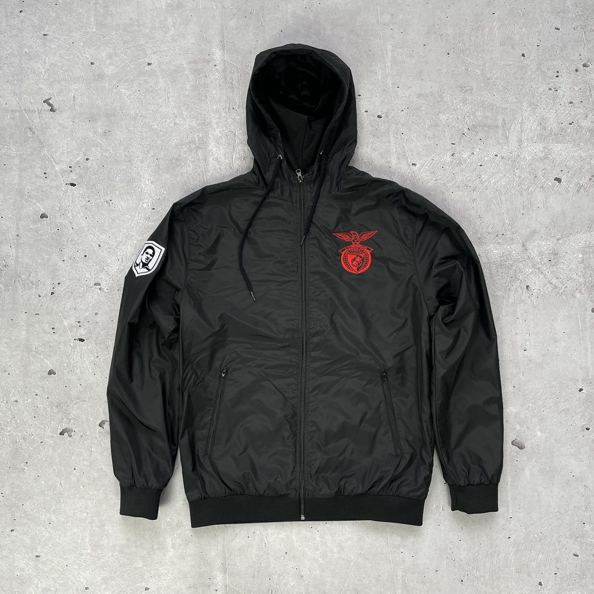 Vintage Vintage SL Benfica football rain jacket y2k Size US L / EU 52-54 / 3 - 4 Thumbnail
