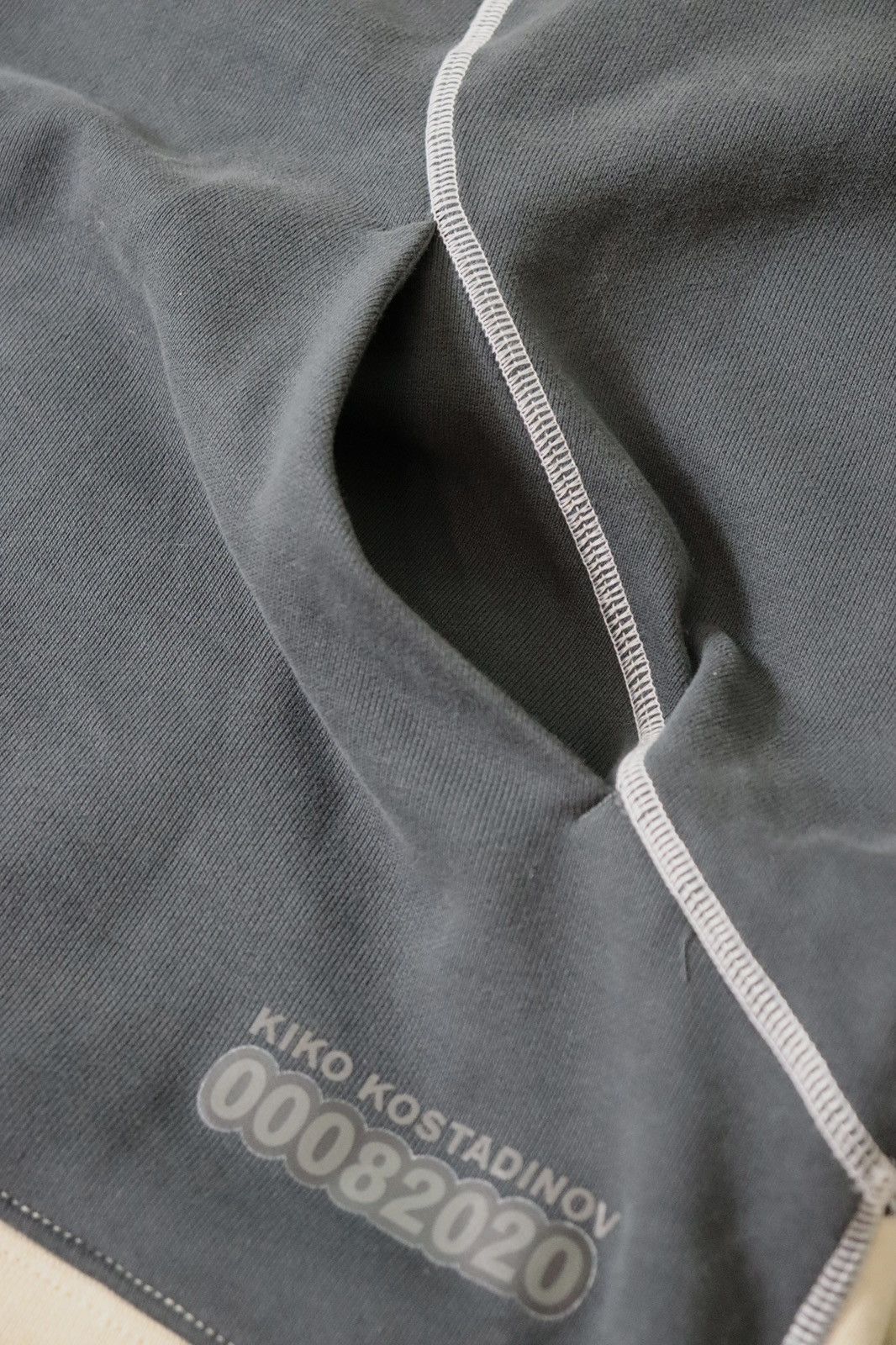 Asics × Kiko Kostadinov Kiko Kostadinov x ASICS 2020 Sweatshirt Beige/Navy Size US M / EU 48-50 / 2 - 15 Thumbnail