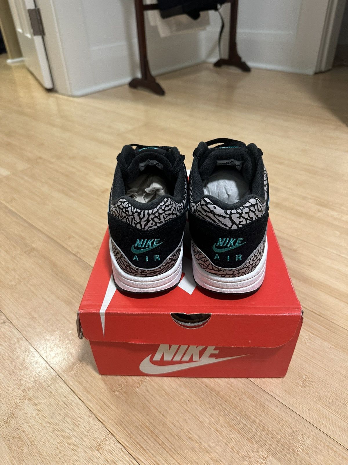 Nike × atmos Nike x Atmos Air Max 1 Elephant Size US 11.5 / EU 44-45 - 8 Thumbnail