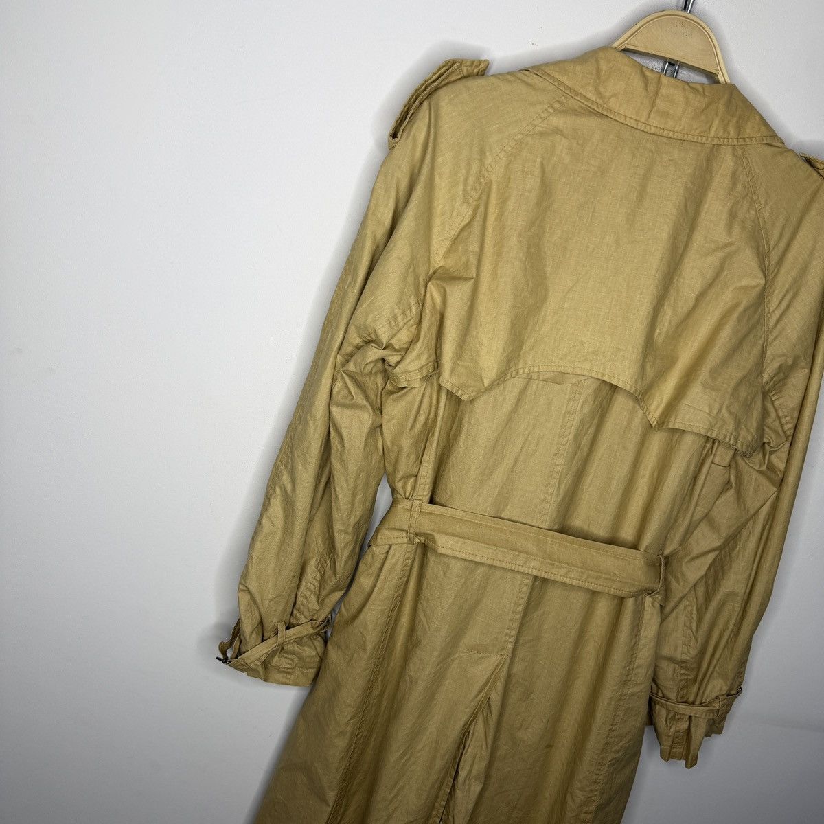 Vintage Vintage Trench Coat Beige Made in Italy Avant Garde 80s 90s Size US M / EU 48-50 / 2 - 10 Thumbnail