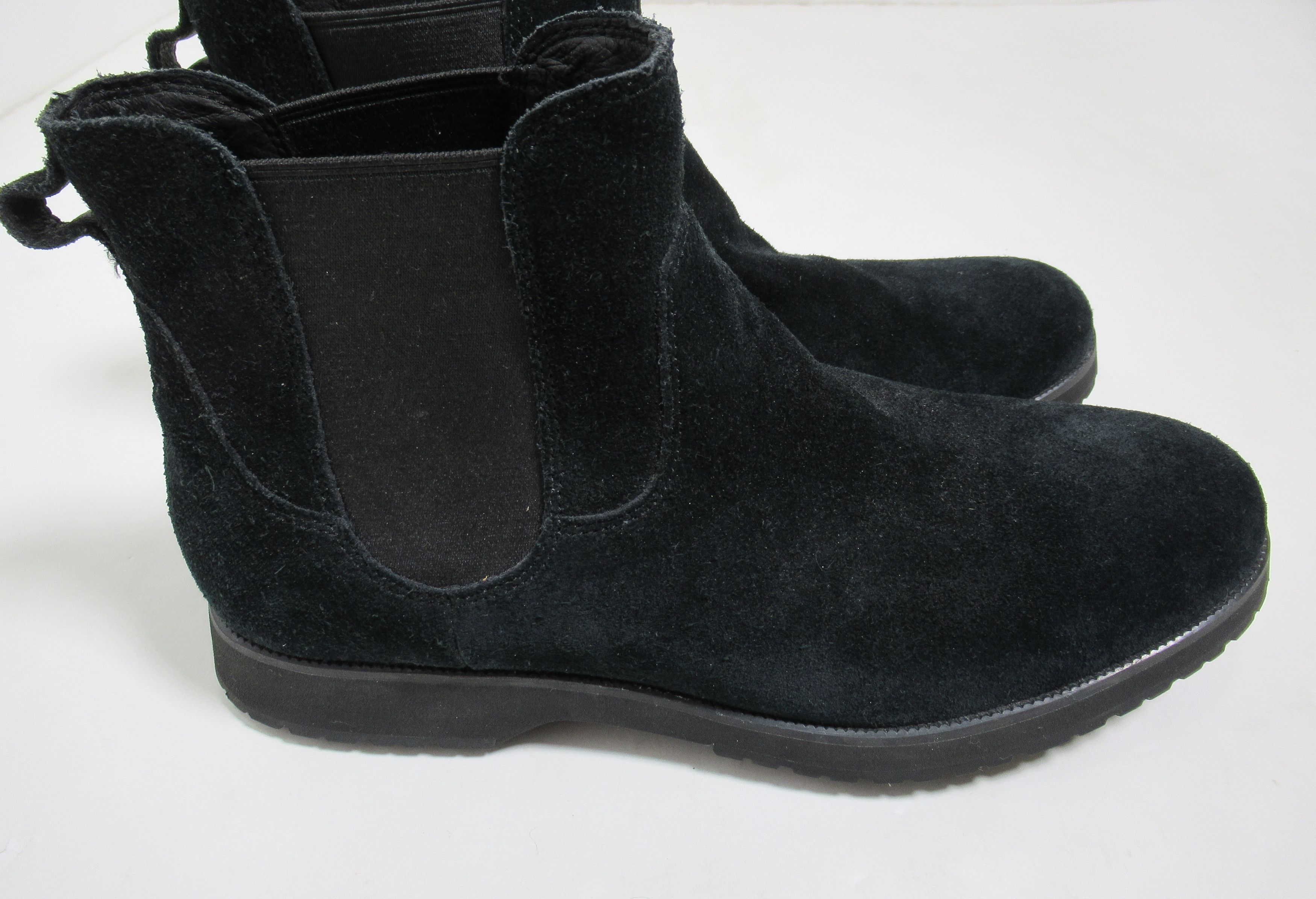 Ugg Ugg Men's Briscoe Chelsea Boots Suede Leather Black Size US 11 / EU 44 - 1 Thumbnail